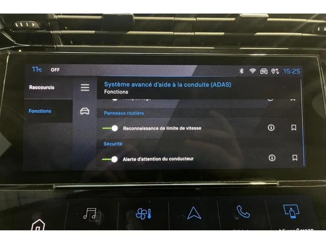 Peugeot 308 III & e- Allure 29