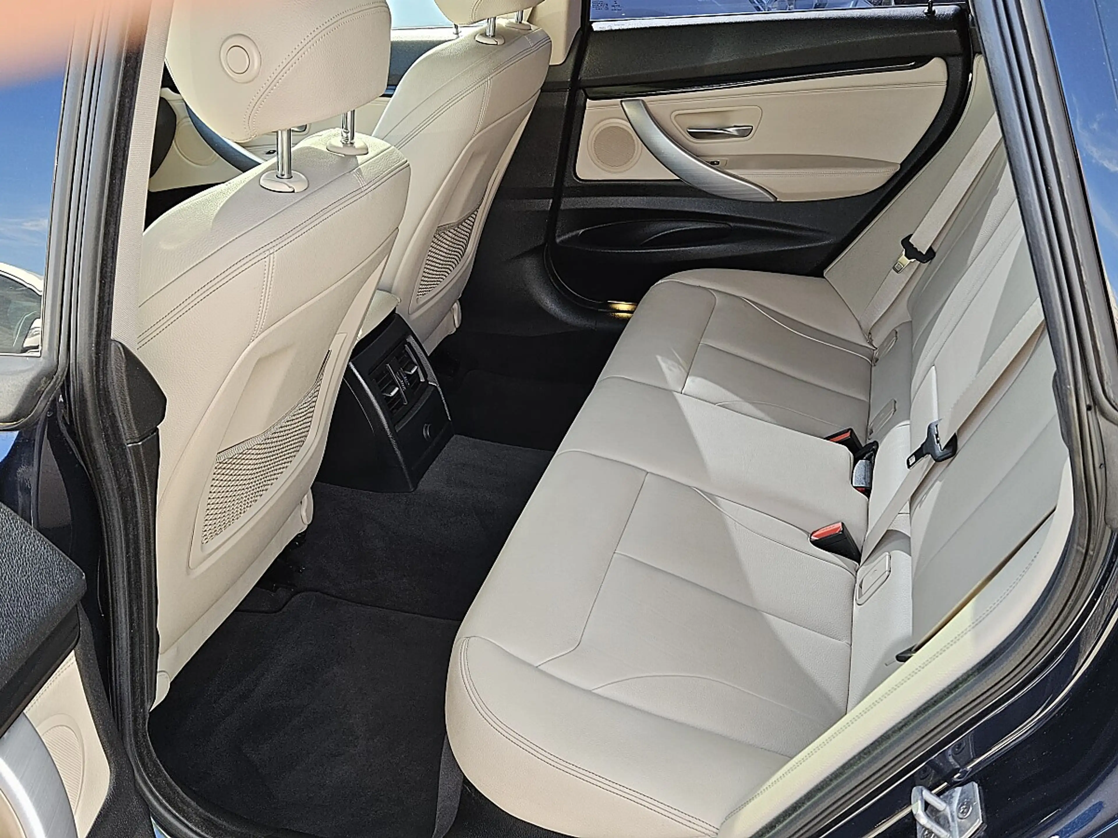 BMW 325 d GT — photo 13