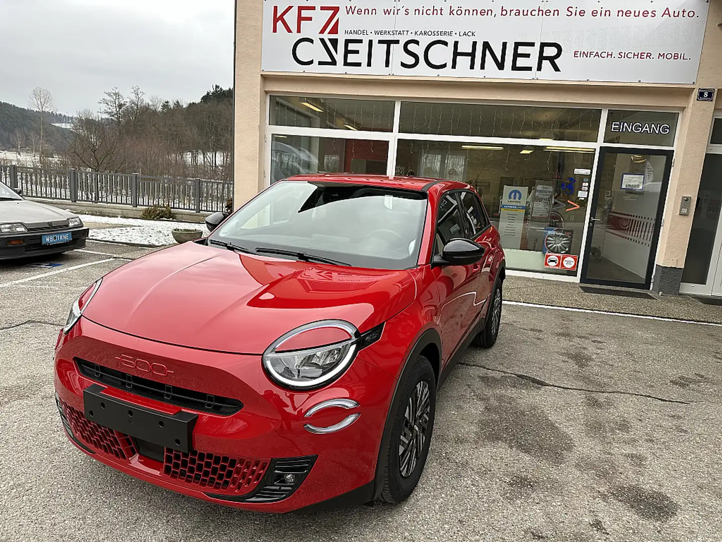 Fiat 600 Elektro (RED) 54 kWh Rot - 1