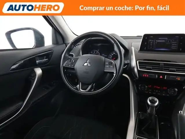 Mitsubishi Eclipse Cross view 14