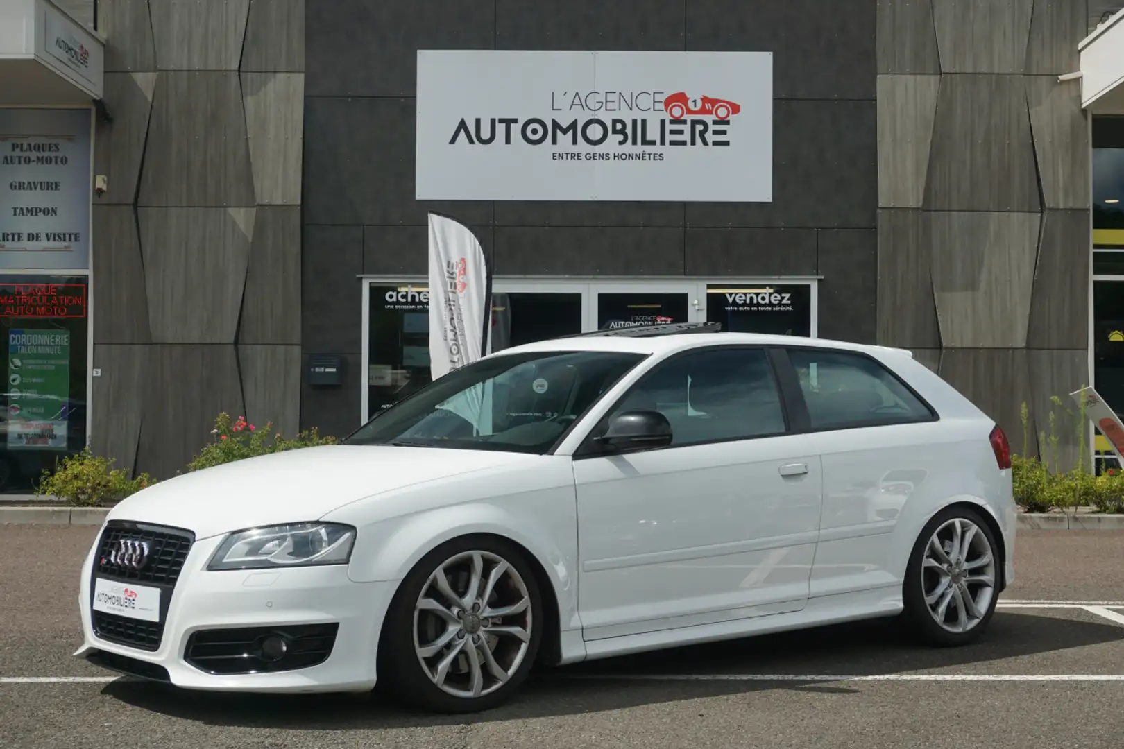 Audi RS3 Quattro (8P1) 2.0 TFSi 16V 265 ch Blanc - 1
