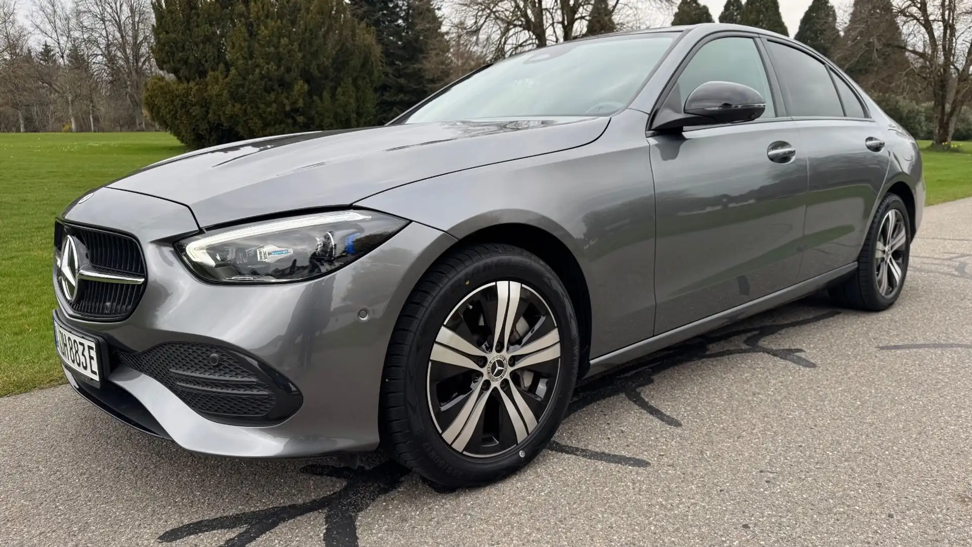 Mercedes-Benz C 300 C300e*Lim*Aut*P-Hybrid*ACC*LED*360°*Amb*Spur-Asi Gris - 1