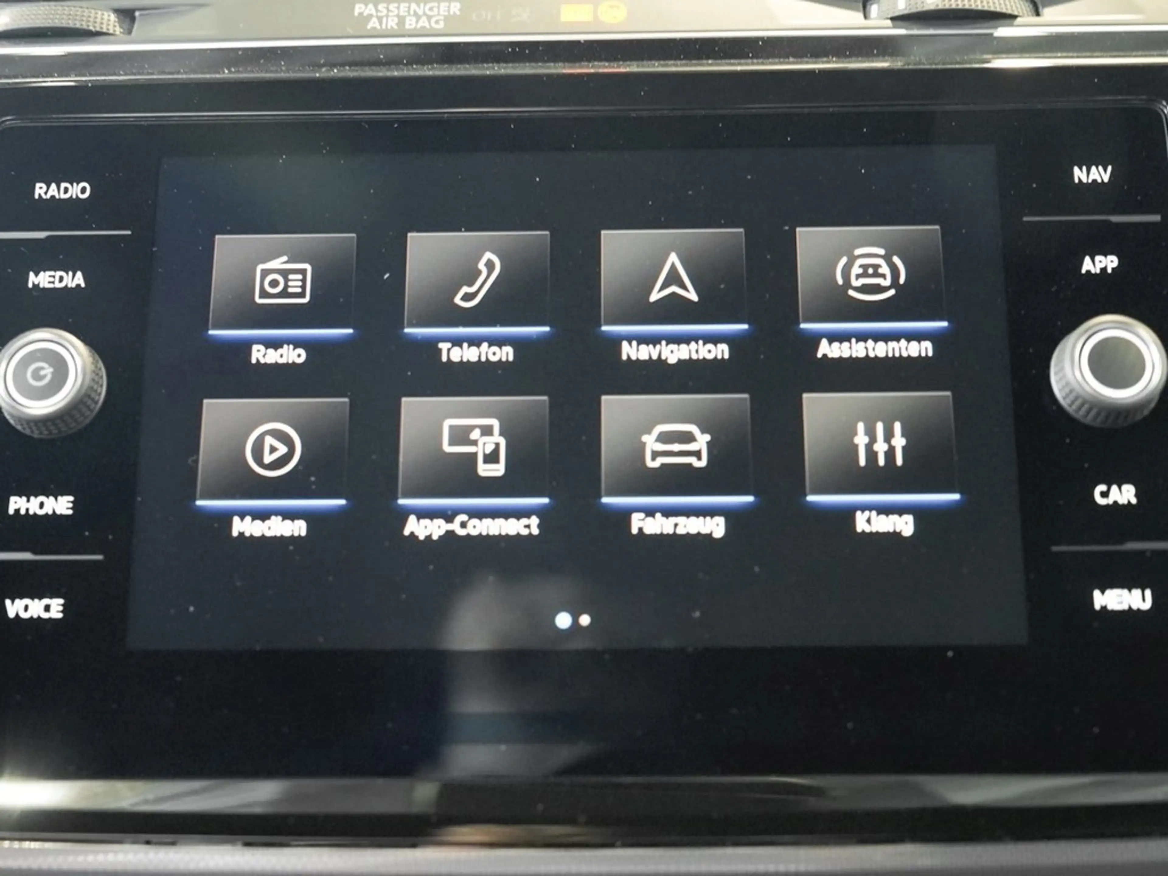Volkswagen Touran 2.0 TDI DSG Highline R-Line 7-Sitze *LED*AHK*St... — photo 12