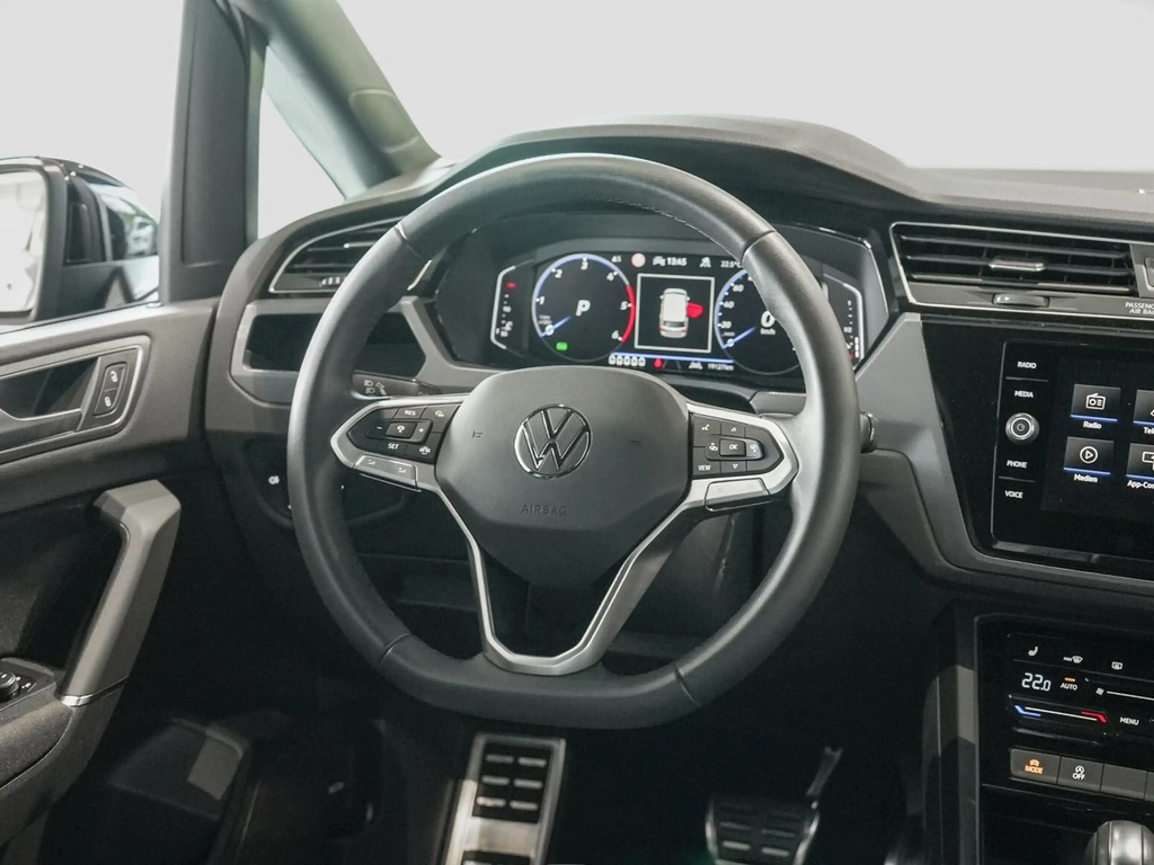 Volkswagen Touran 2.0 TDI DSG Highline R-Line 7-Sitze *LED*AHK*St... — photo 11