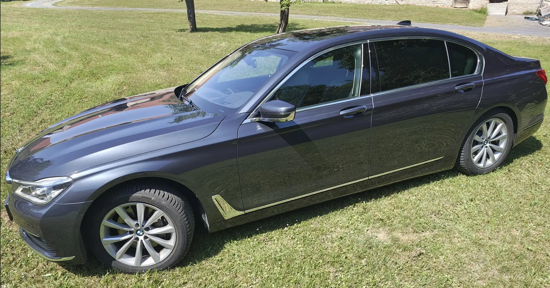 BMW 730 730Ld xDrive Aut. Grau - 1