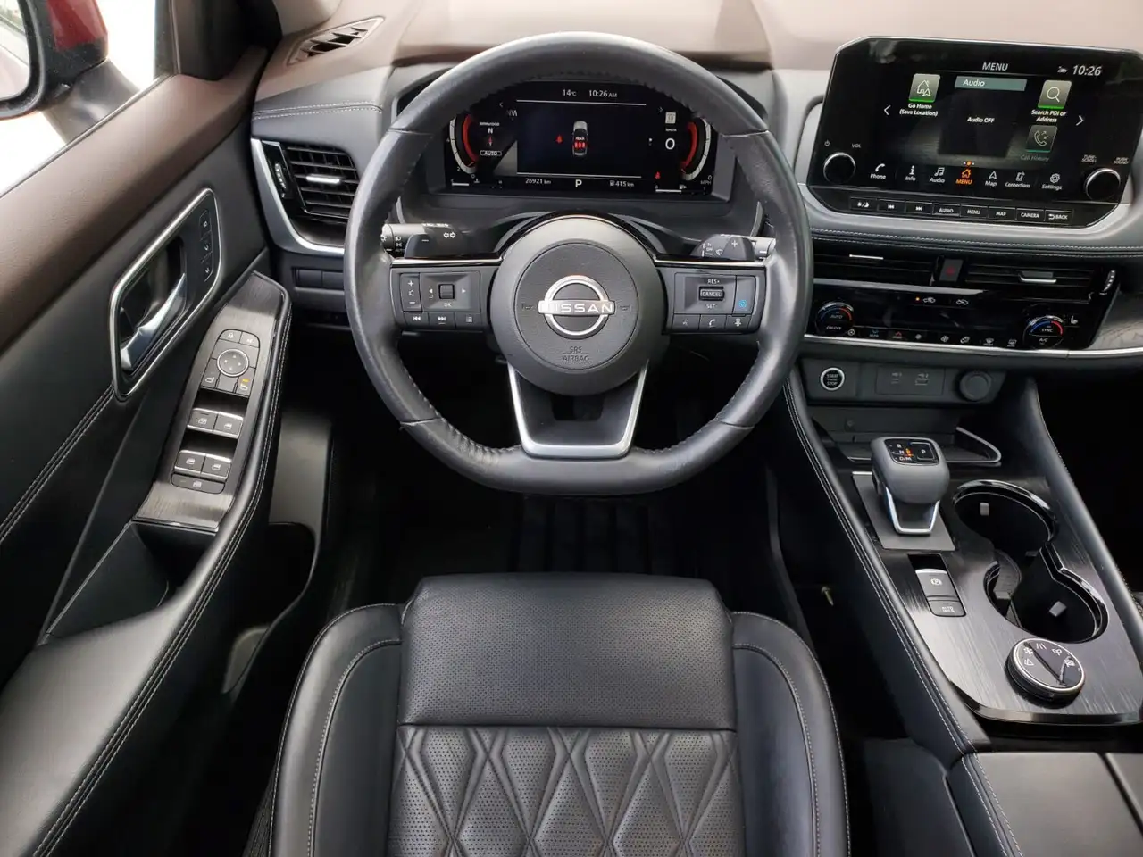 Nissan Rogue снимка Nissan Rogue