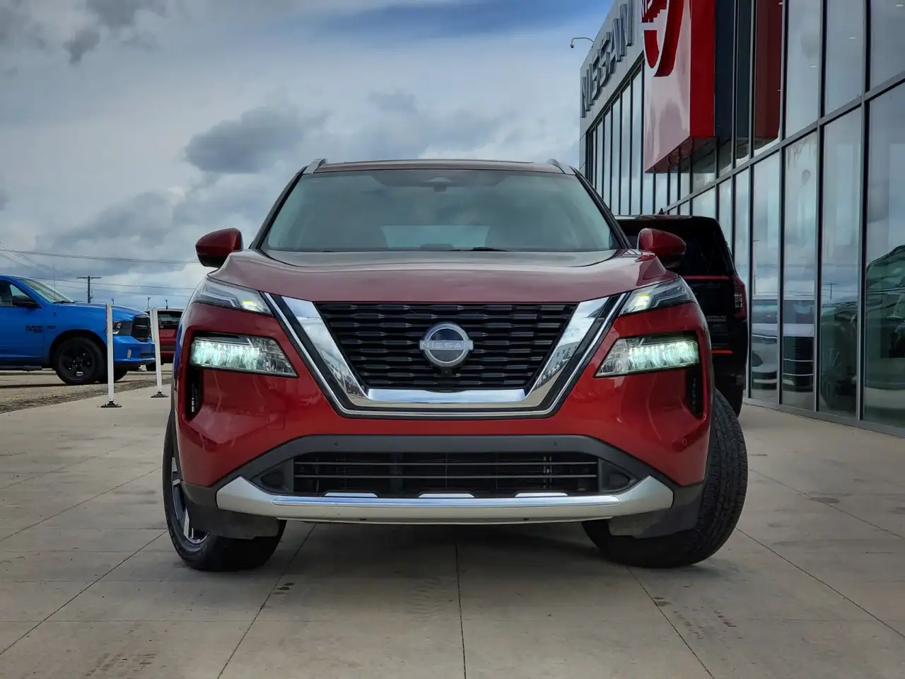 Nissan Rogue снимка Nissan Rogue