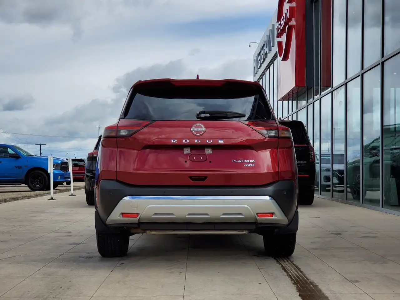 Nissan Rogue снимка Nissan Rogue