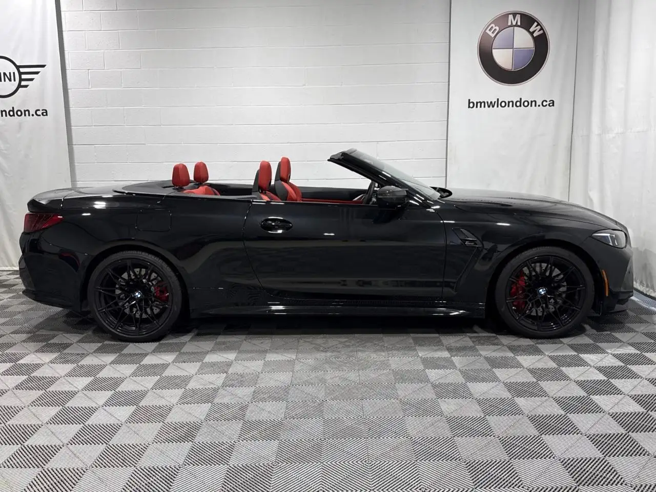 BMW M4 photo BMW M4