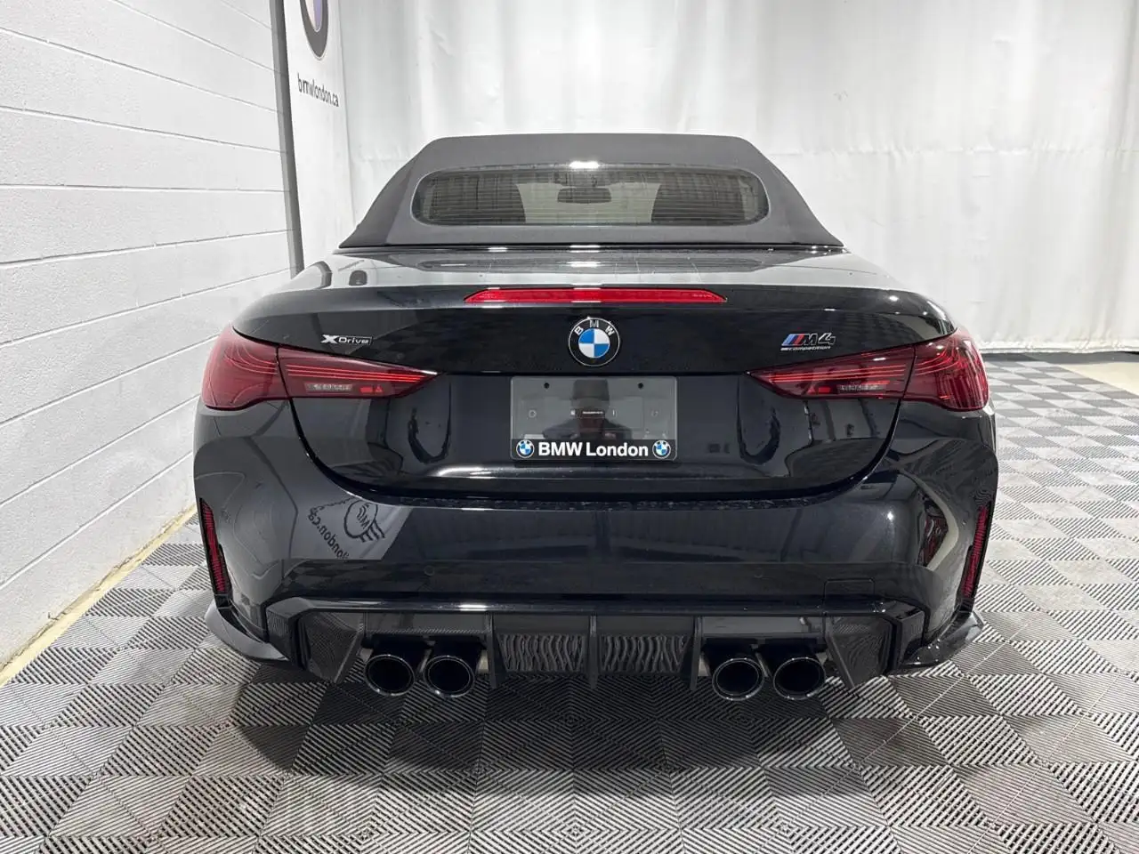 BMW M4 photo BMW M4
