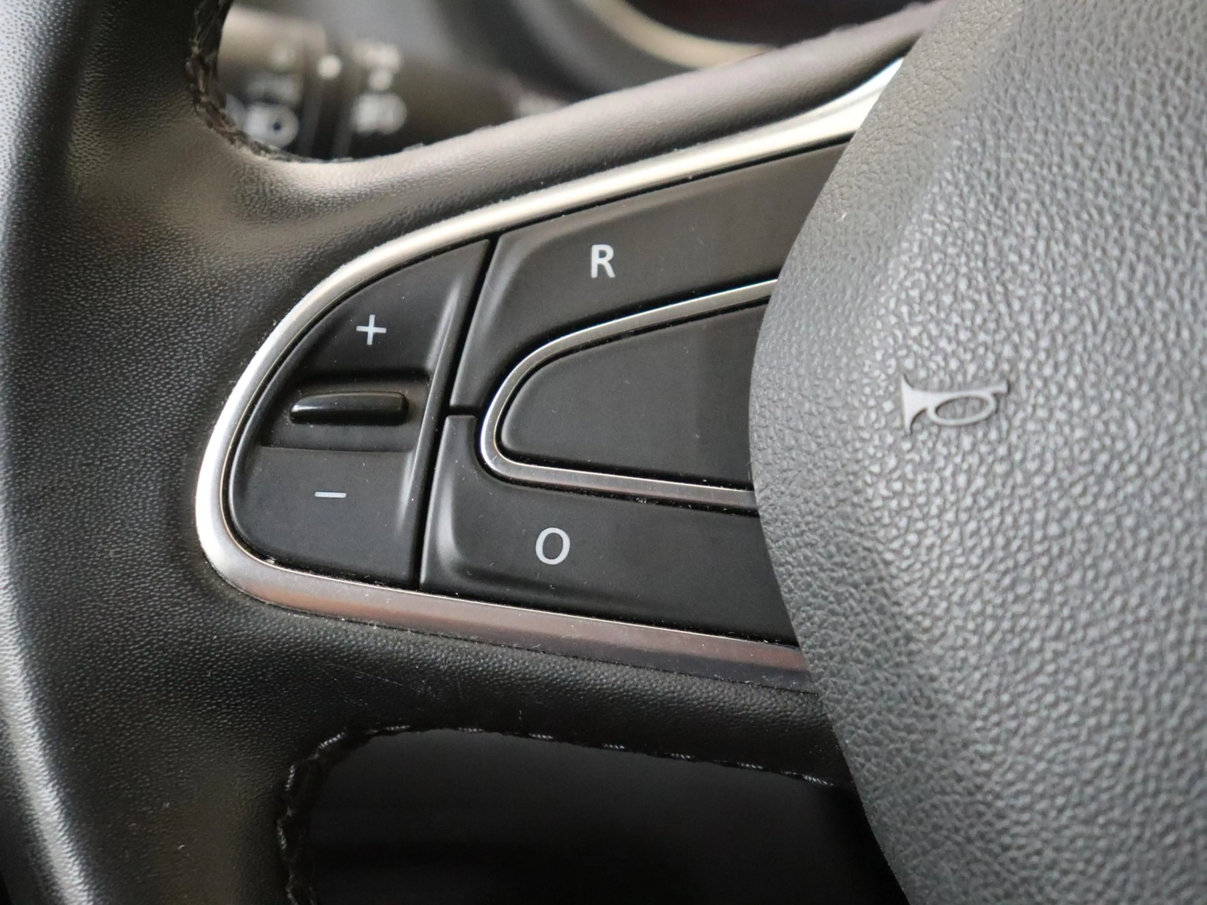 Renault Grand Scenic 1.3 TCe Limited 7p. | Navigatie | Camera | Stoel v — photo 13