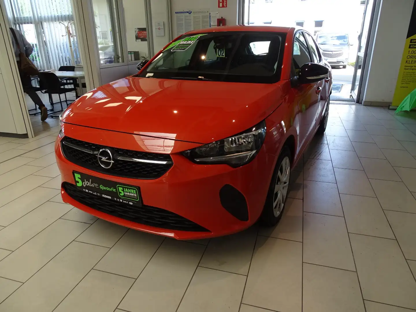 Opel Corsa -e EDITION SHZ+Winterp.+KlimaA+PDC+AUT Oranje - 2