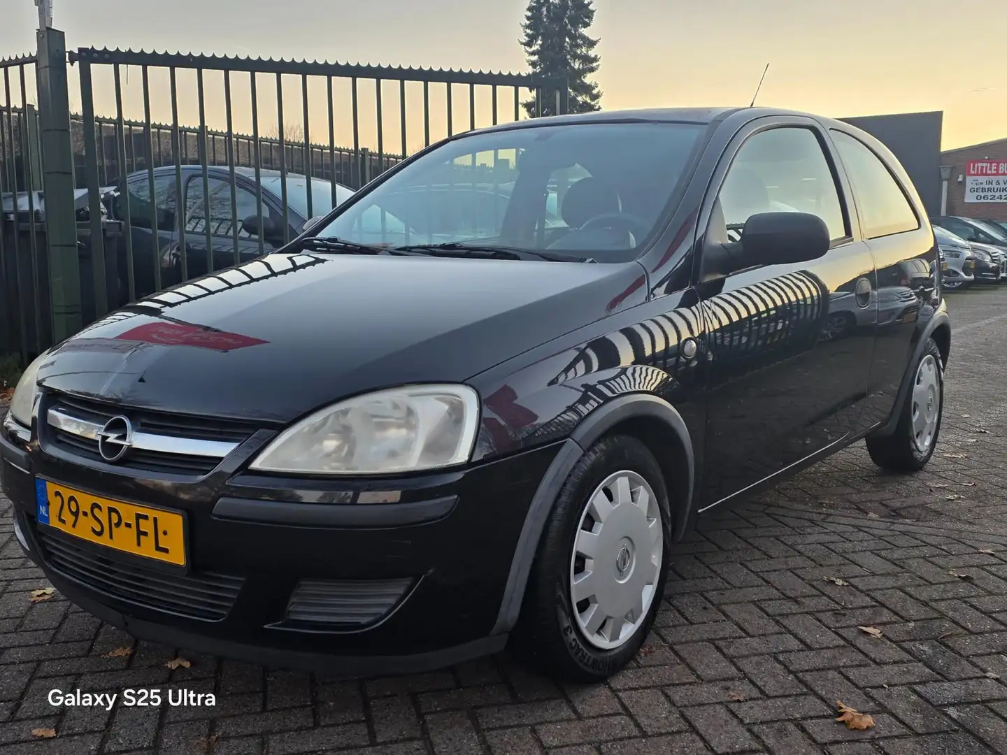 Opel Corsa 1.2-16V Essentia NIEUWE APK Noir - 2