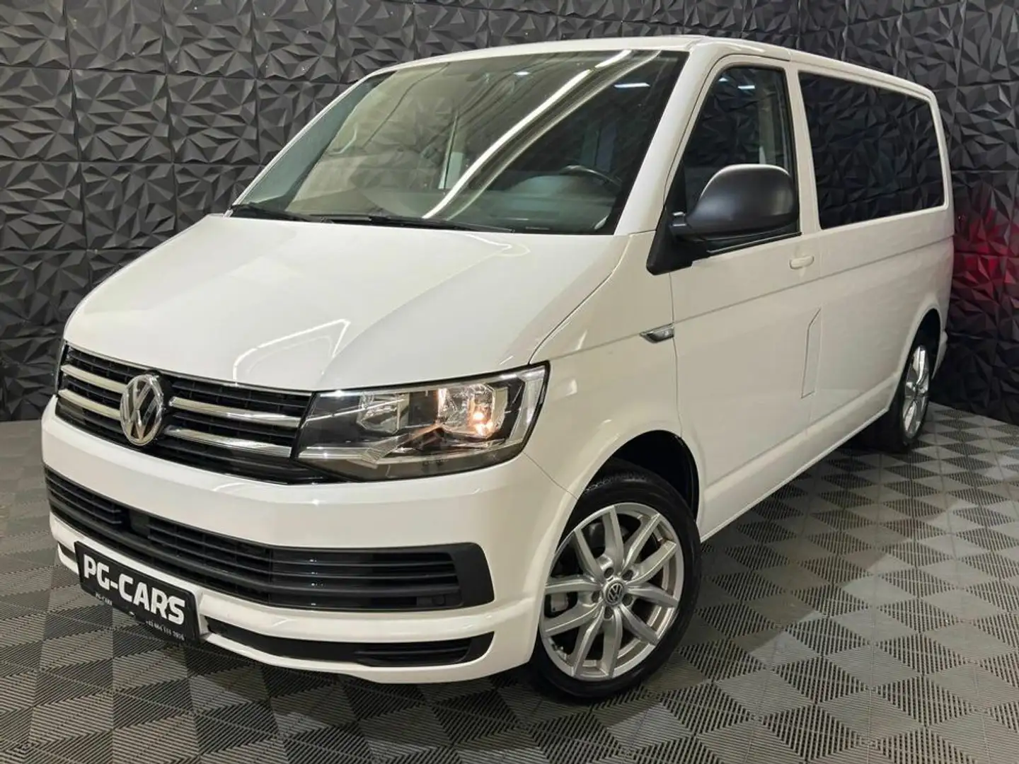 Volkswagen T6 Multivan 2.0 TDI DSG  Comfortline Weiß - 1