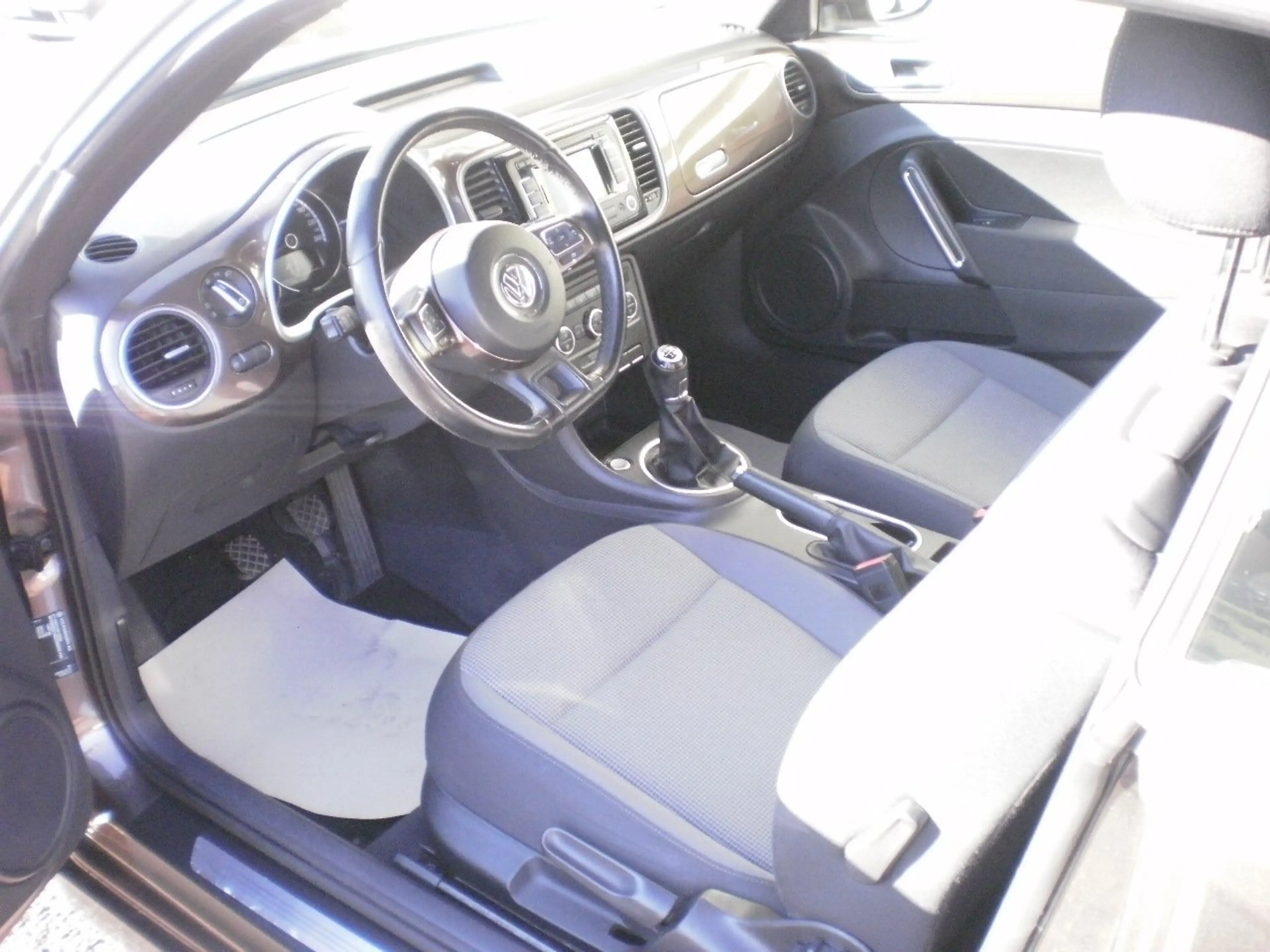 Volkswagen Beetle Beetle 1,2 TSI BMT Sky Sky — photo 5