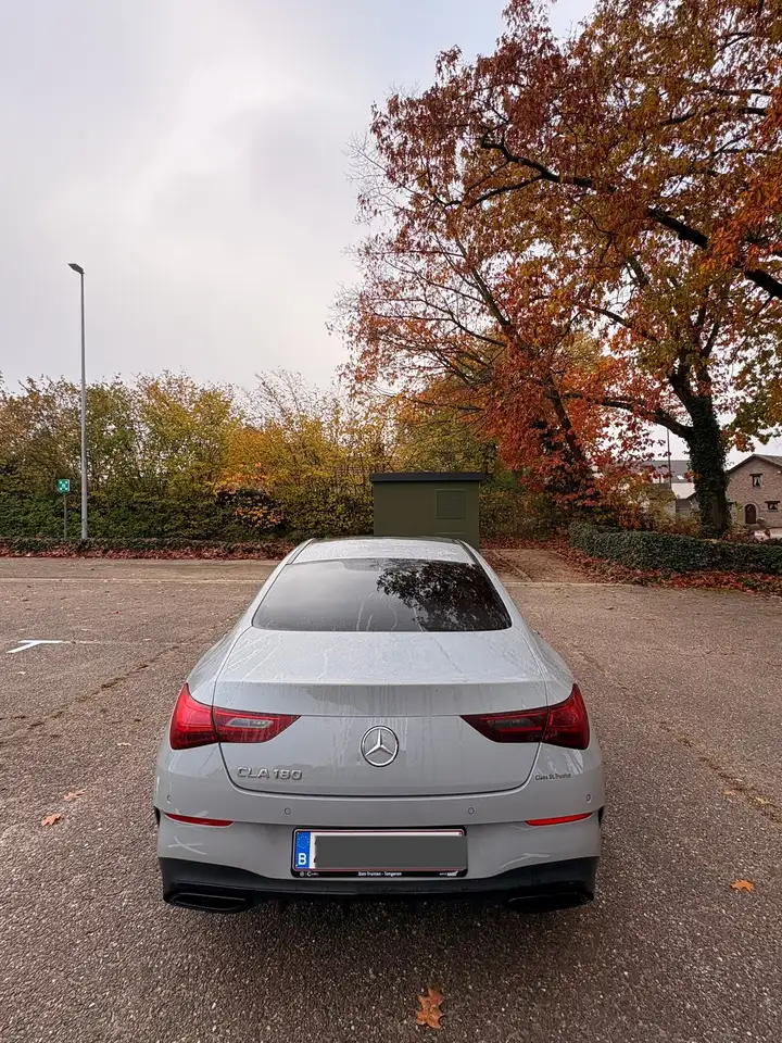 Mercedes-Benz CLA 180