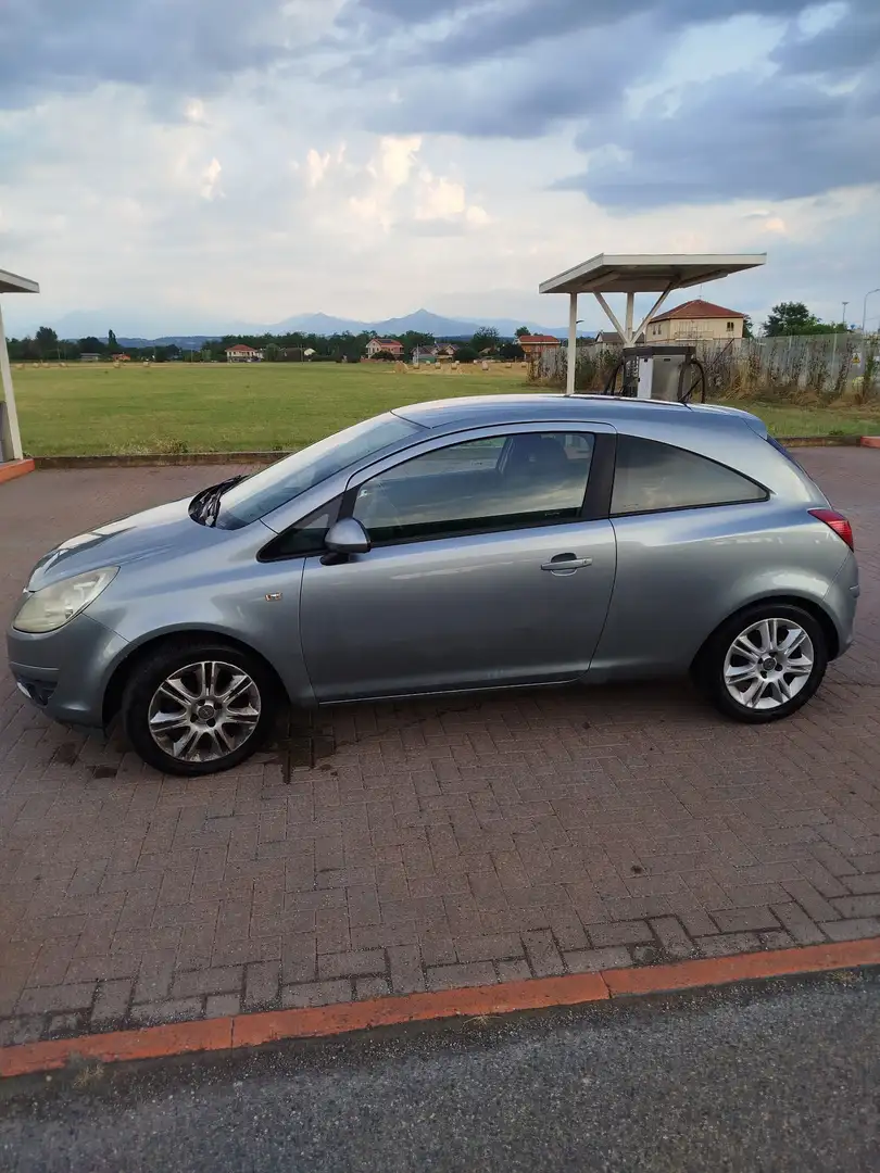 Opel Corsa 3p 1.2 Club Gpl-tech 80cv - 2