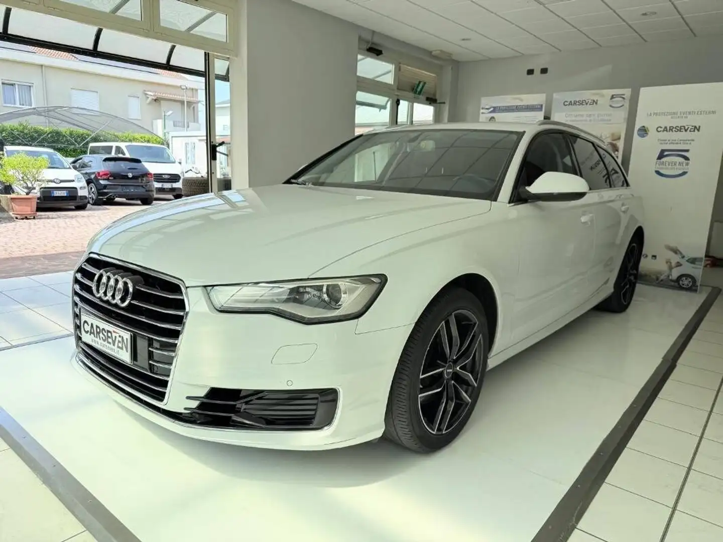 Audi A6 2.0 tdi ultra 190cv s-tronic Weiß - 1