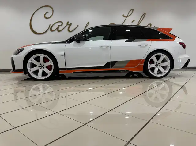 Audi RS6 view 8