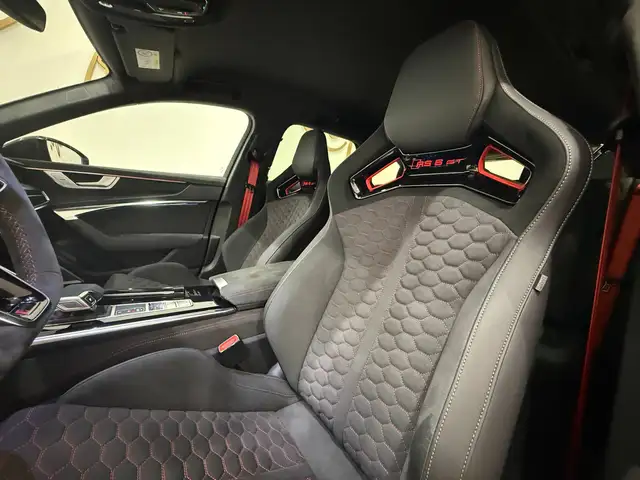 Audi RS6 view 29