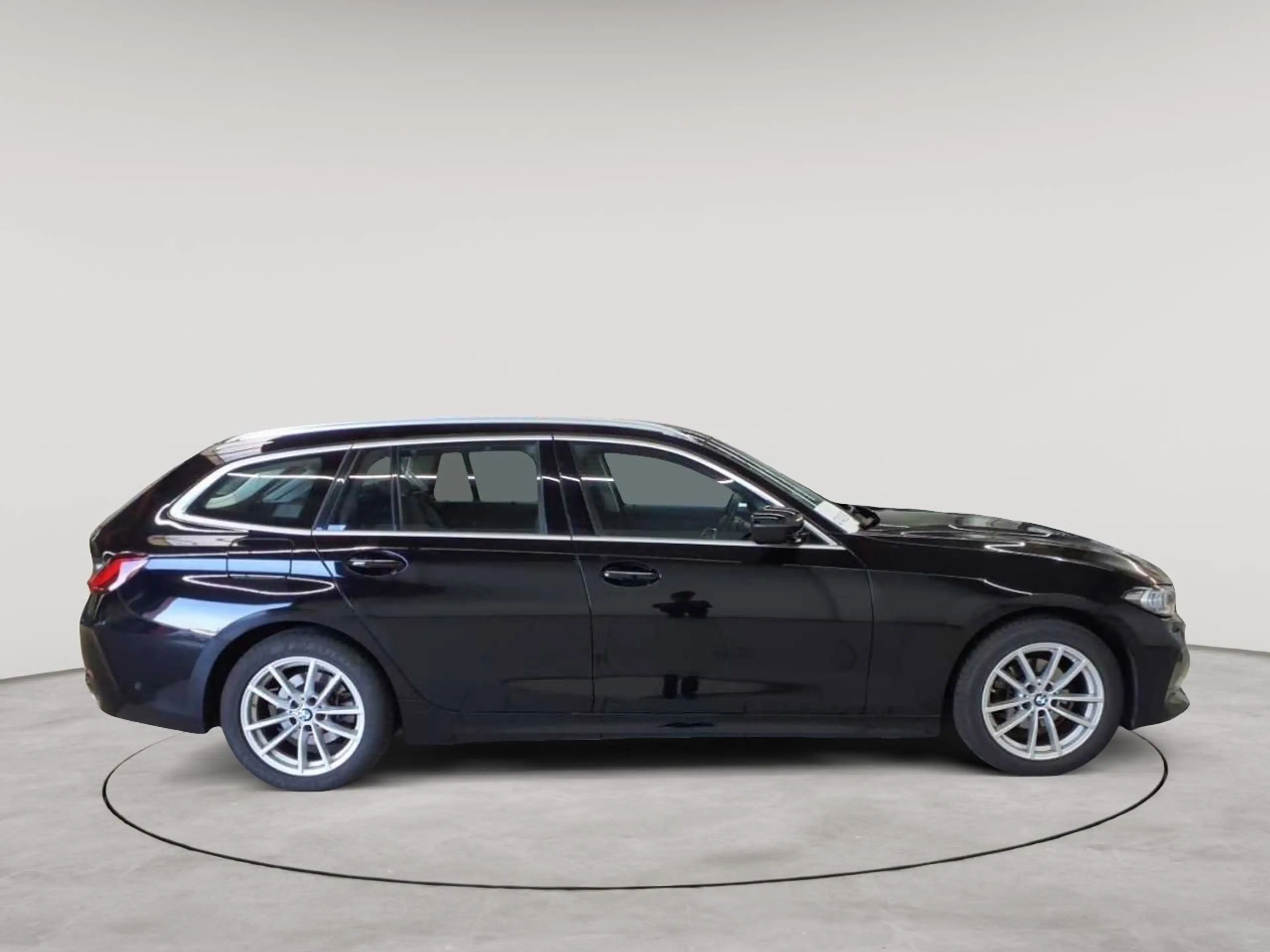 BMW 318 318d Touring Aut. Navi SHz LED — photo 3