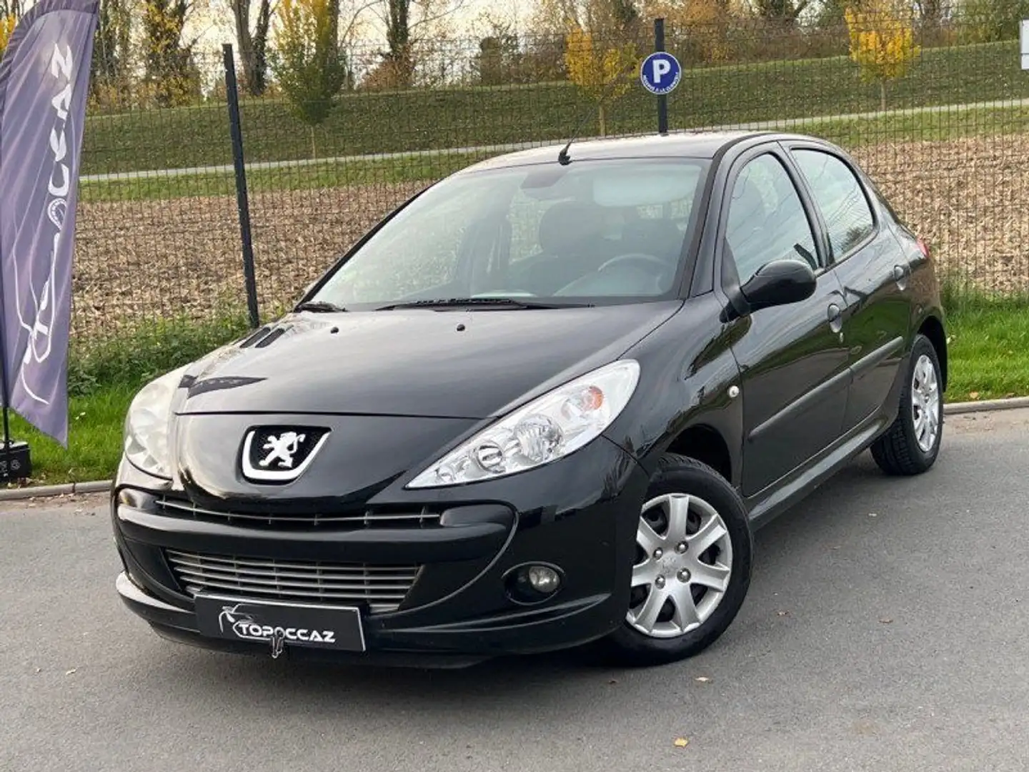Peugeot 206 %2B 1.4 HDI 70CH CLIM * 5 PORTES * 2012 * GARANTIE Zwart - 1