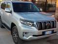 Toyota Land Cruiser Land Cruiser 5p 2.8 d-4d Lounge auto my19 Gris - thumbnail 1