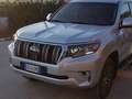 Toyota Land Cruiser Land Cruiser 5p 2.8 d-4d Lounge auto my19 Gris - thumbnail 2
