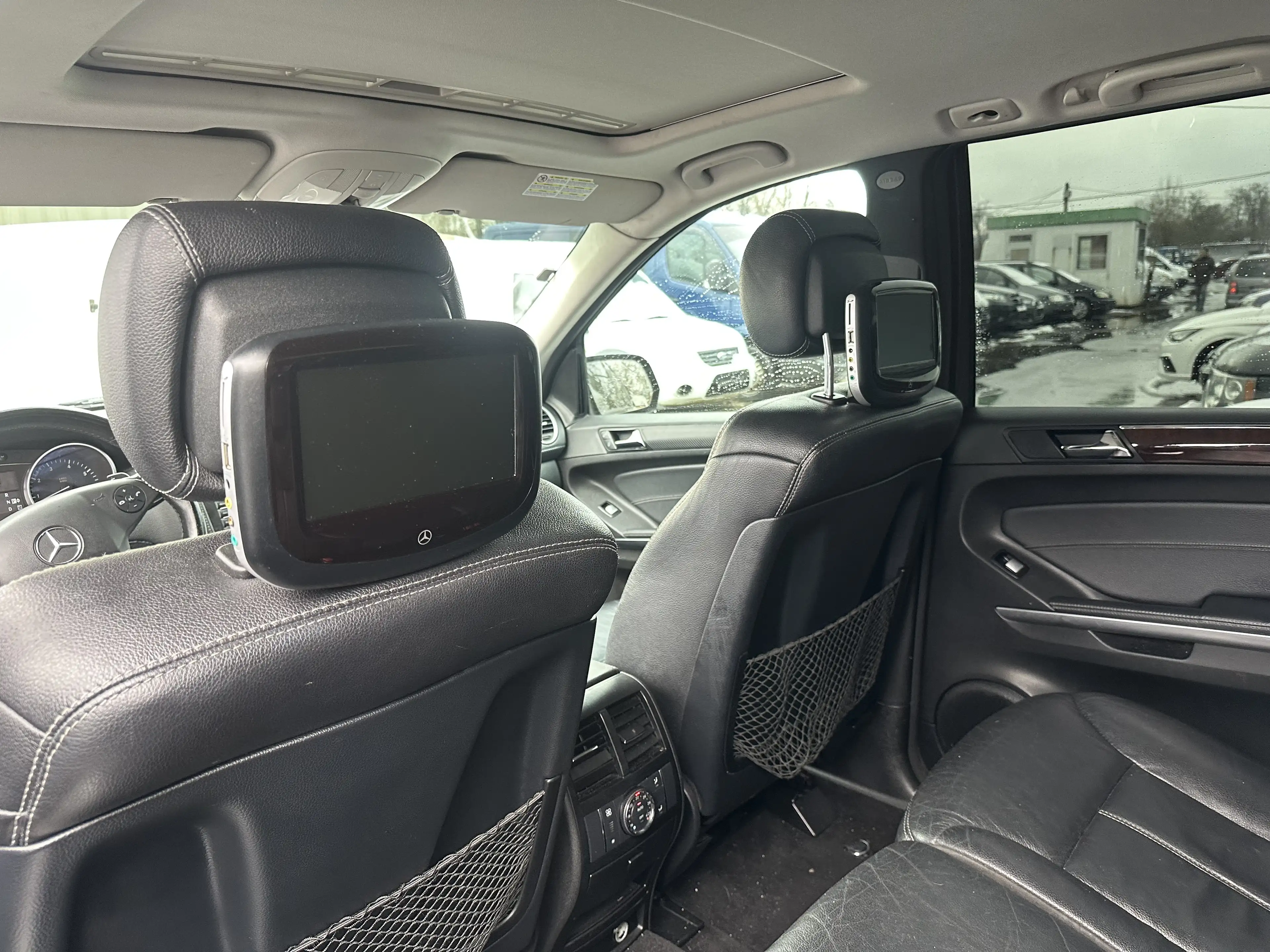 Mercedes-Benz GL 450 4Matic 7 PLÄTZE AUTOMATIK LEDER NAVI PANORAMA TIP TOP!!! — photo 6