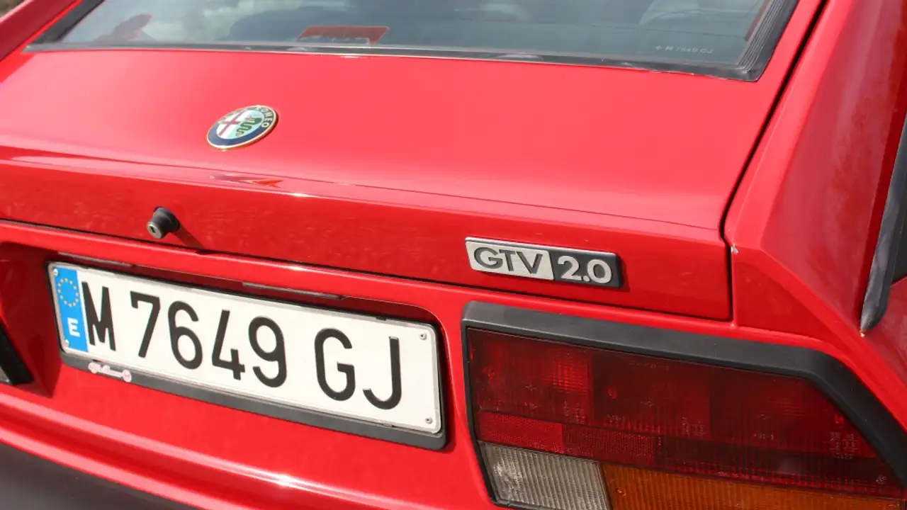 Alfa Romeo GTV 2.0, foto 11