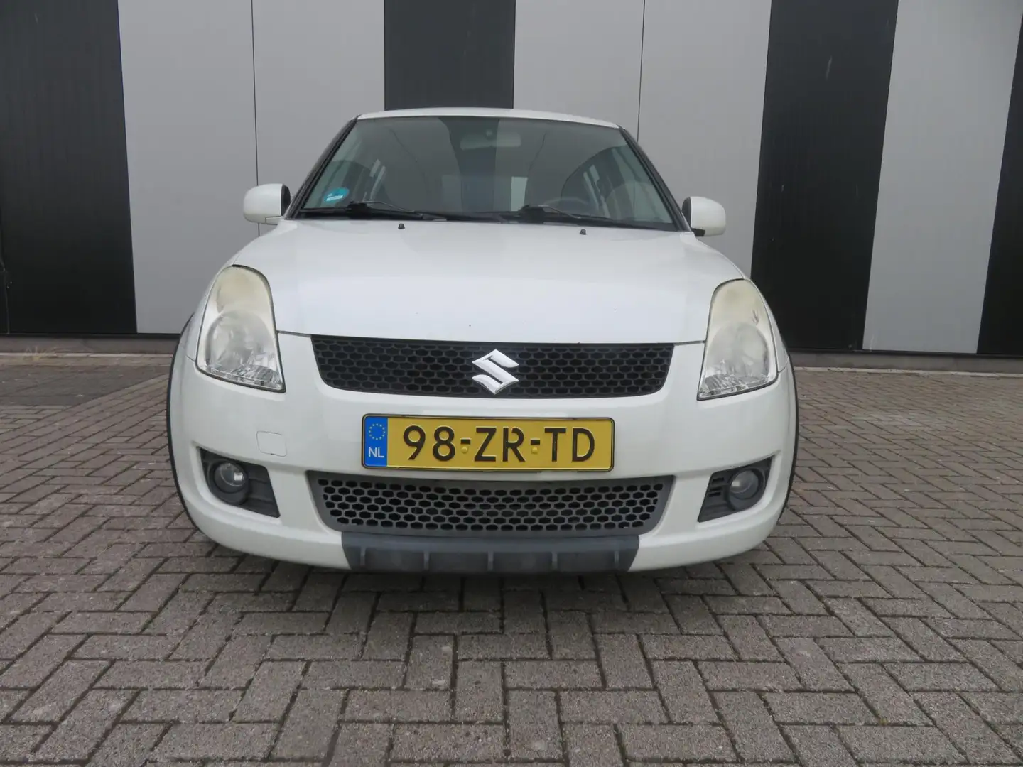 Suzuki Swift 1.3 Shogun Alb - 2