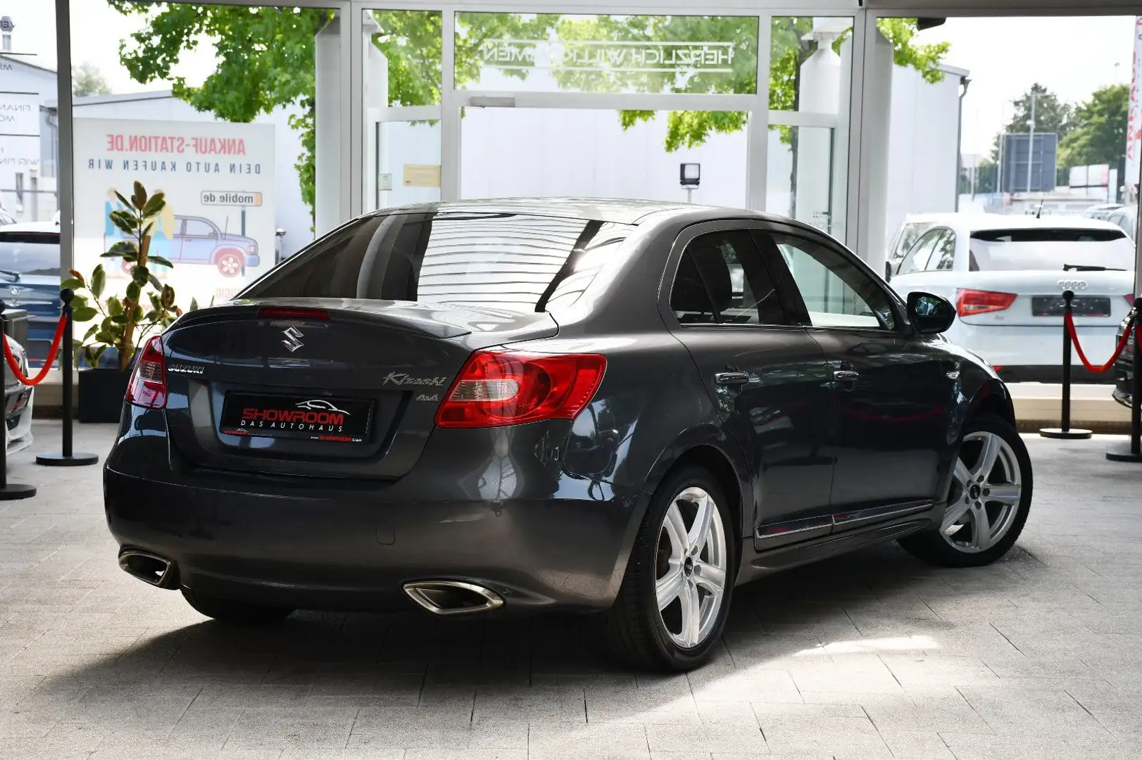 Suzuki Kizashi Sport 4x4 Aut Sport-Design Leder Xenon Grau - 2