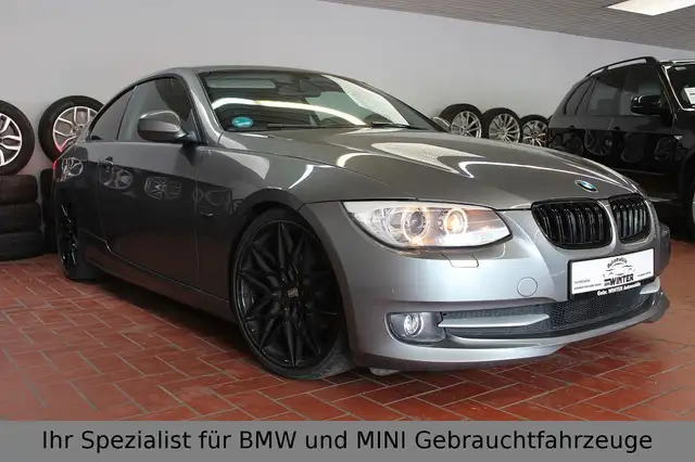 BMW 318 i Coupe Facelift*2.Hand*19 Zoll*M-Paket