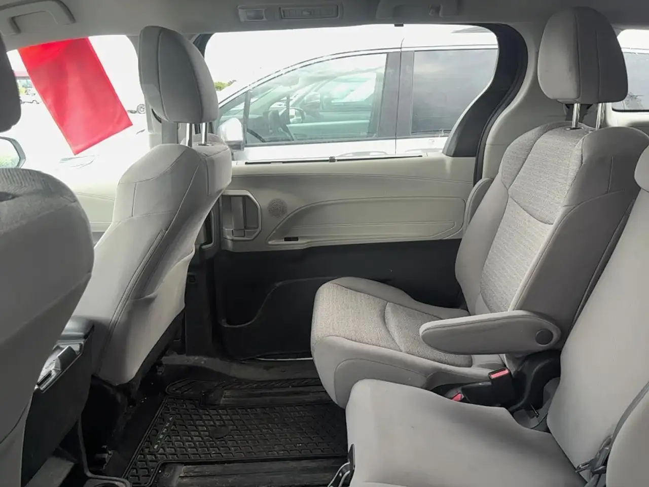 Toyota Sienna fotografie Toyota Sienna