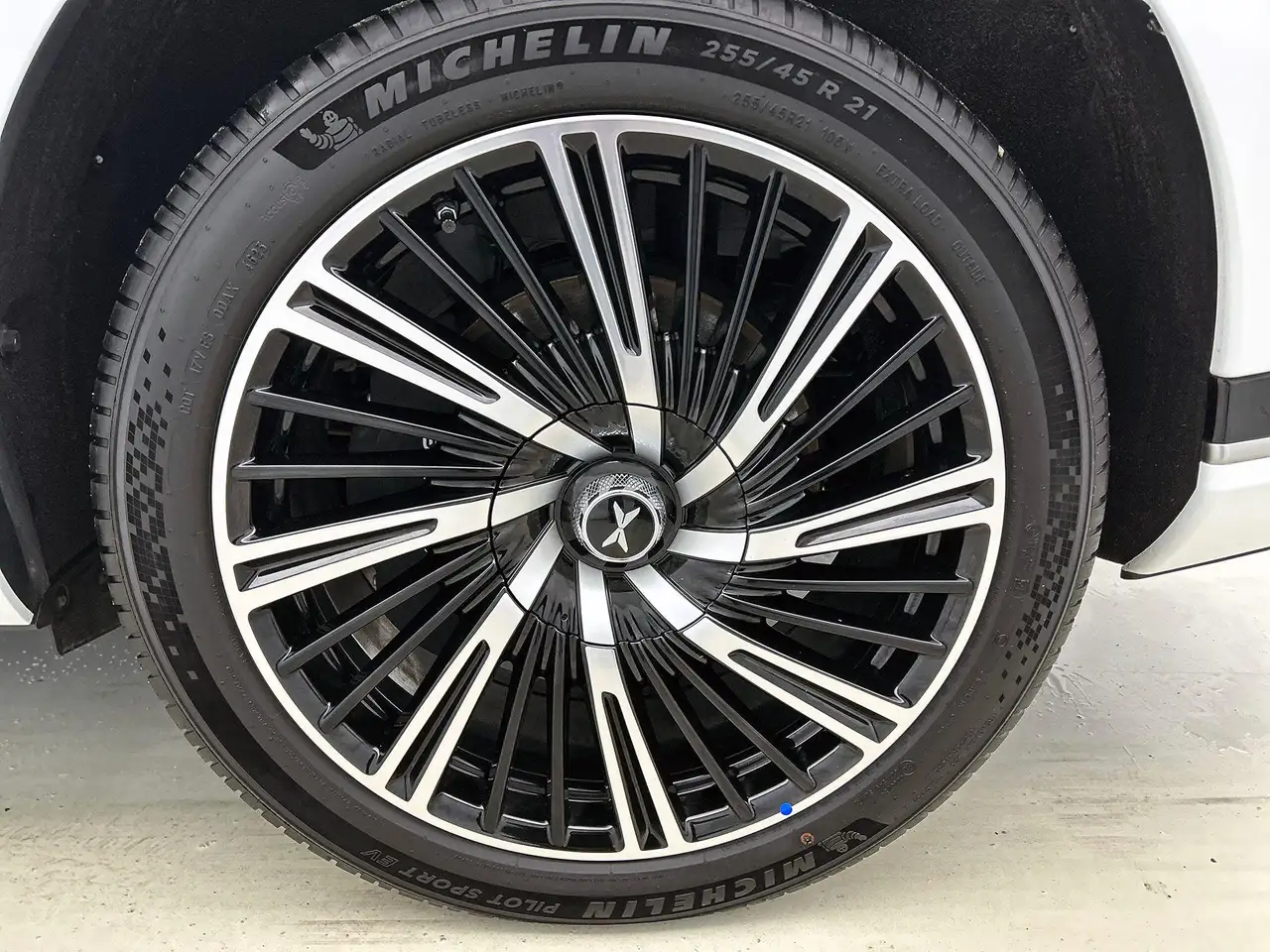Xpeng G9 2025