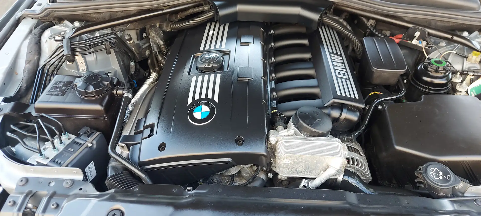 BMW 523 523i Touring Österreich-Paket Österreich-Paket Grau - 2