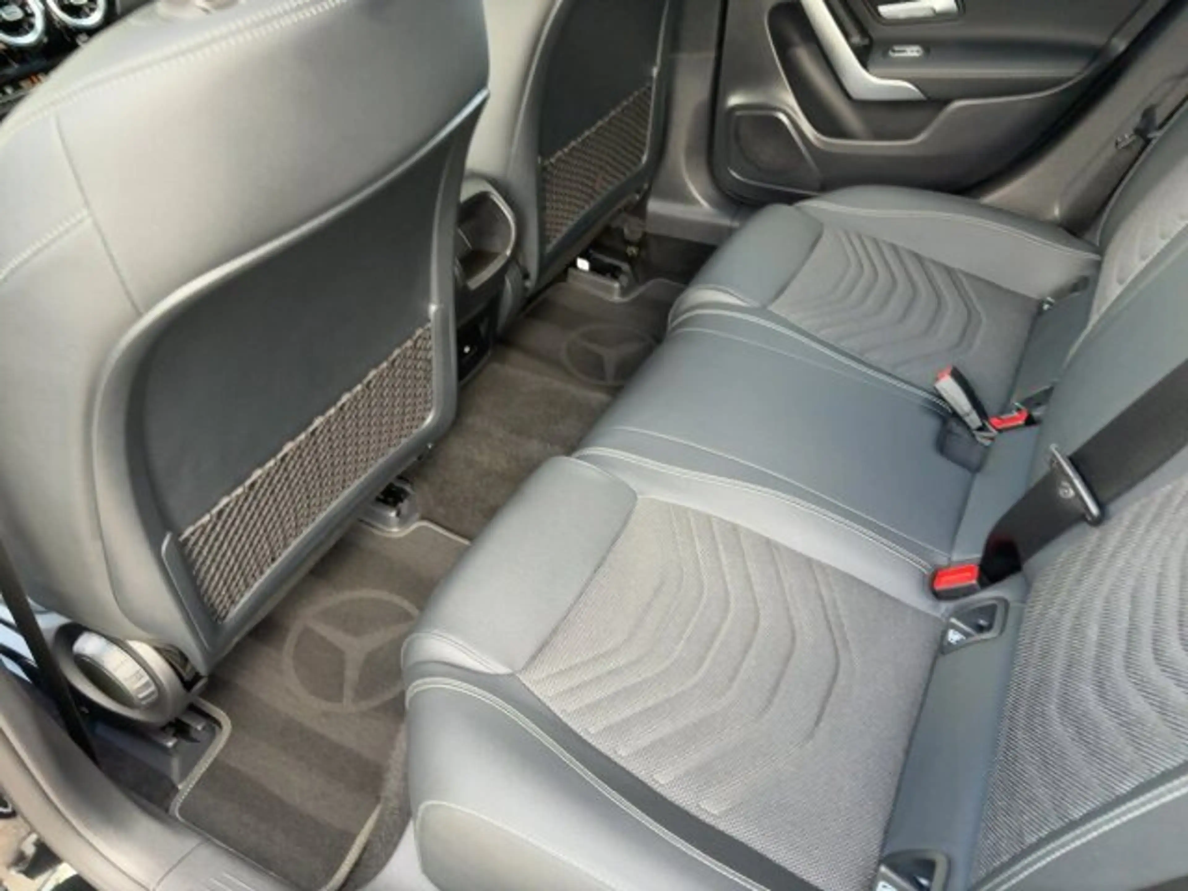 Mercedes-Benz A 200 A 200 Progressive Advanced LED Kamera Winter-Pak — photo 10