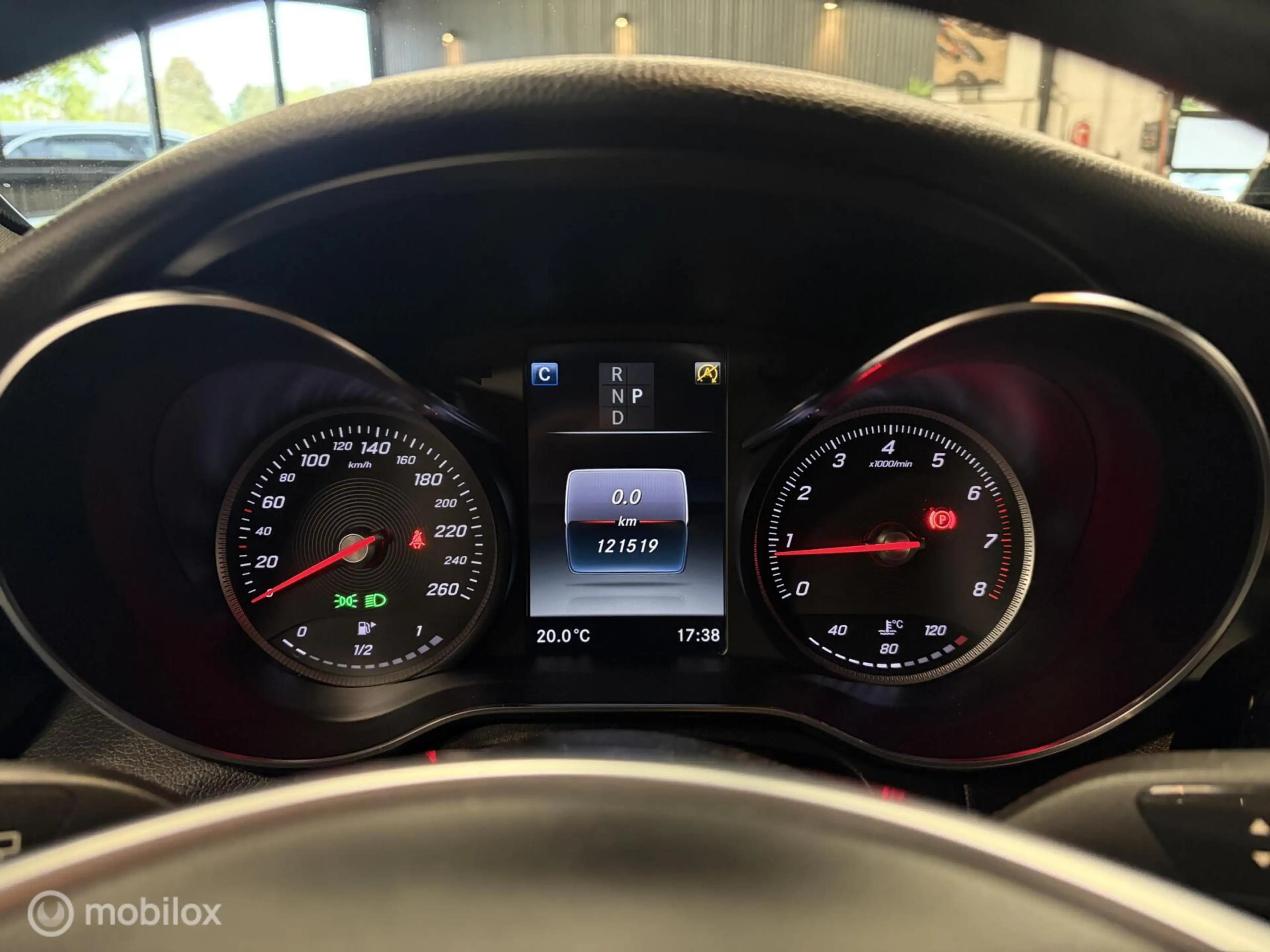 Mercedes-Benz GLC 300 4MATIC AMG Line ZWART LEDER / LED / STOELVERW. / N — photo 11