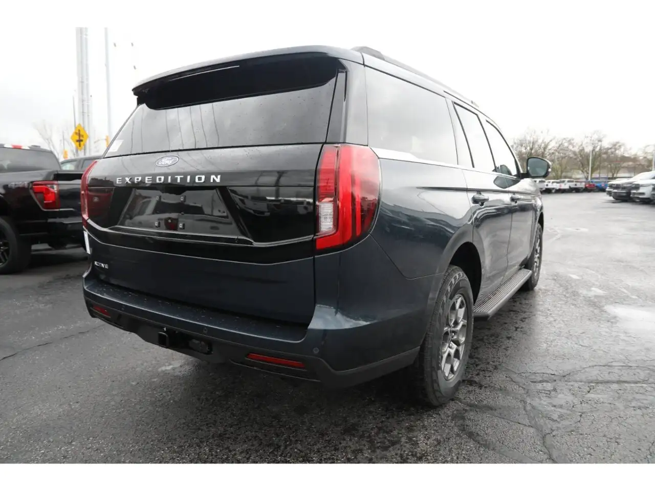 Ford Expedition снимка Ford Expedition