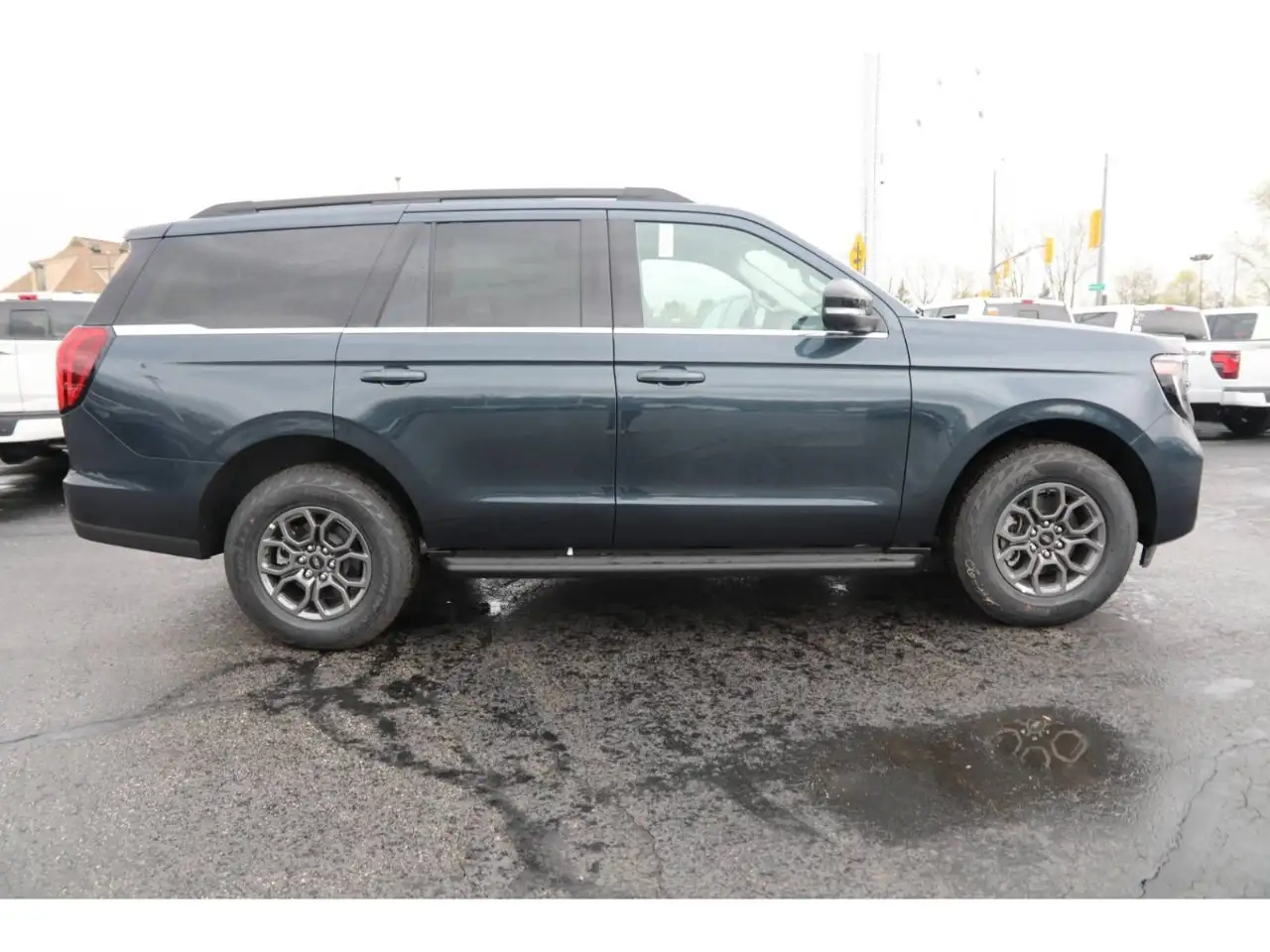 Ford Expedition снимка Ford Expedition