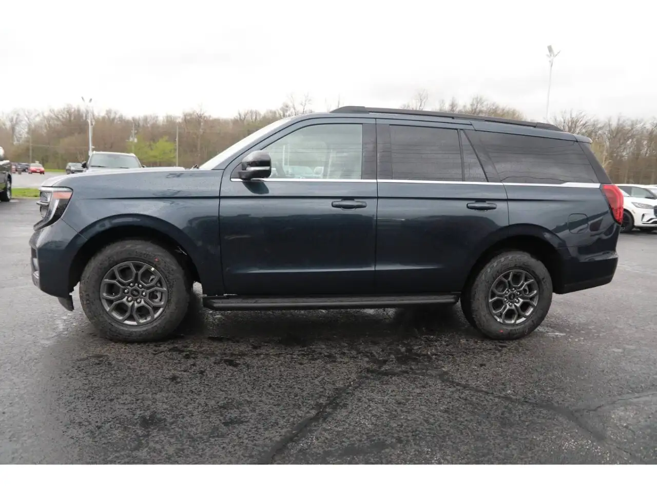 Ford Expedition снимка Ford Expedition