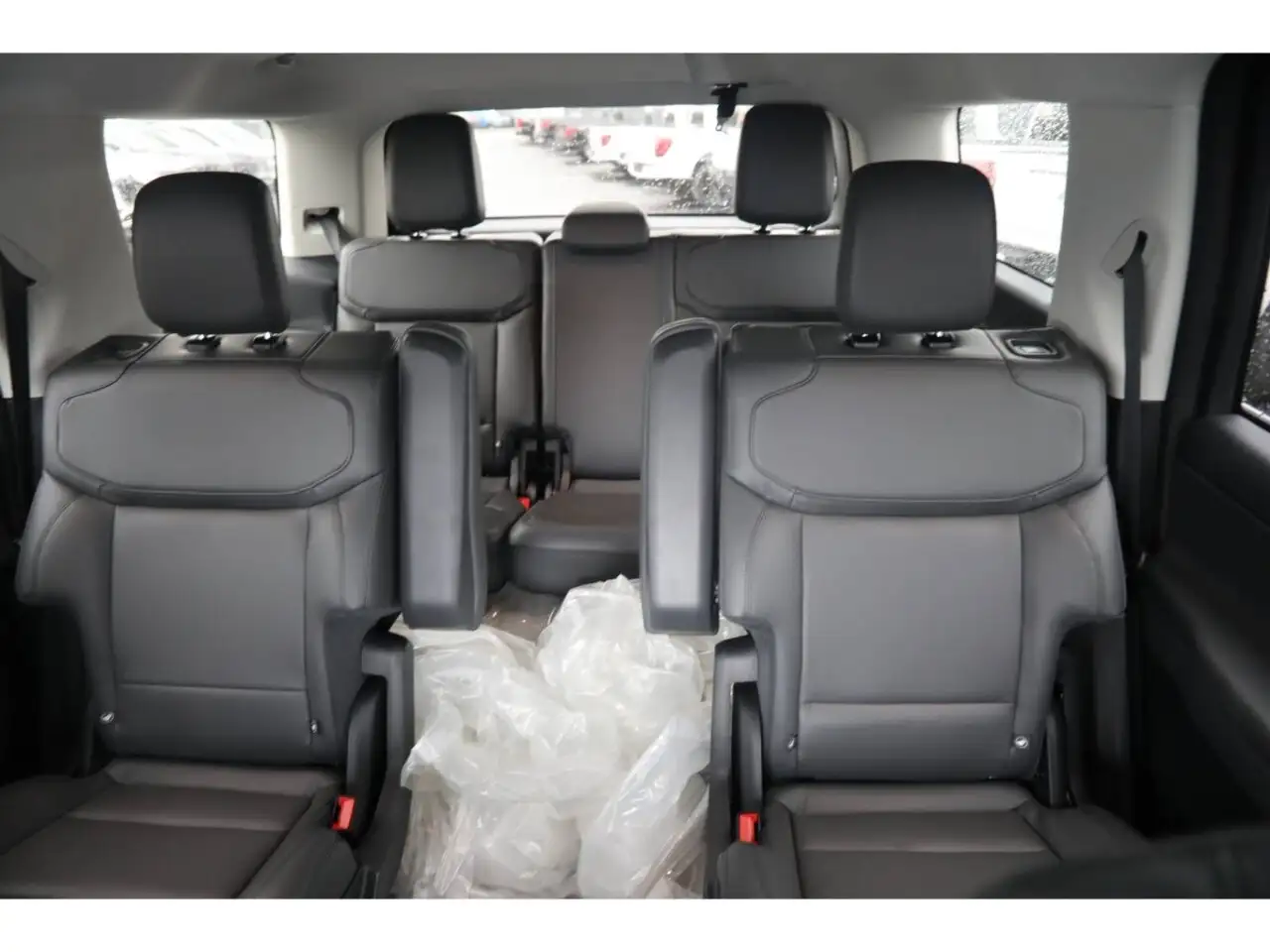 Ford Expedition снимка Ford Expedition