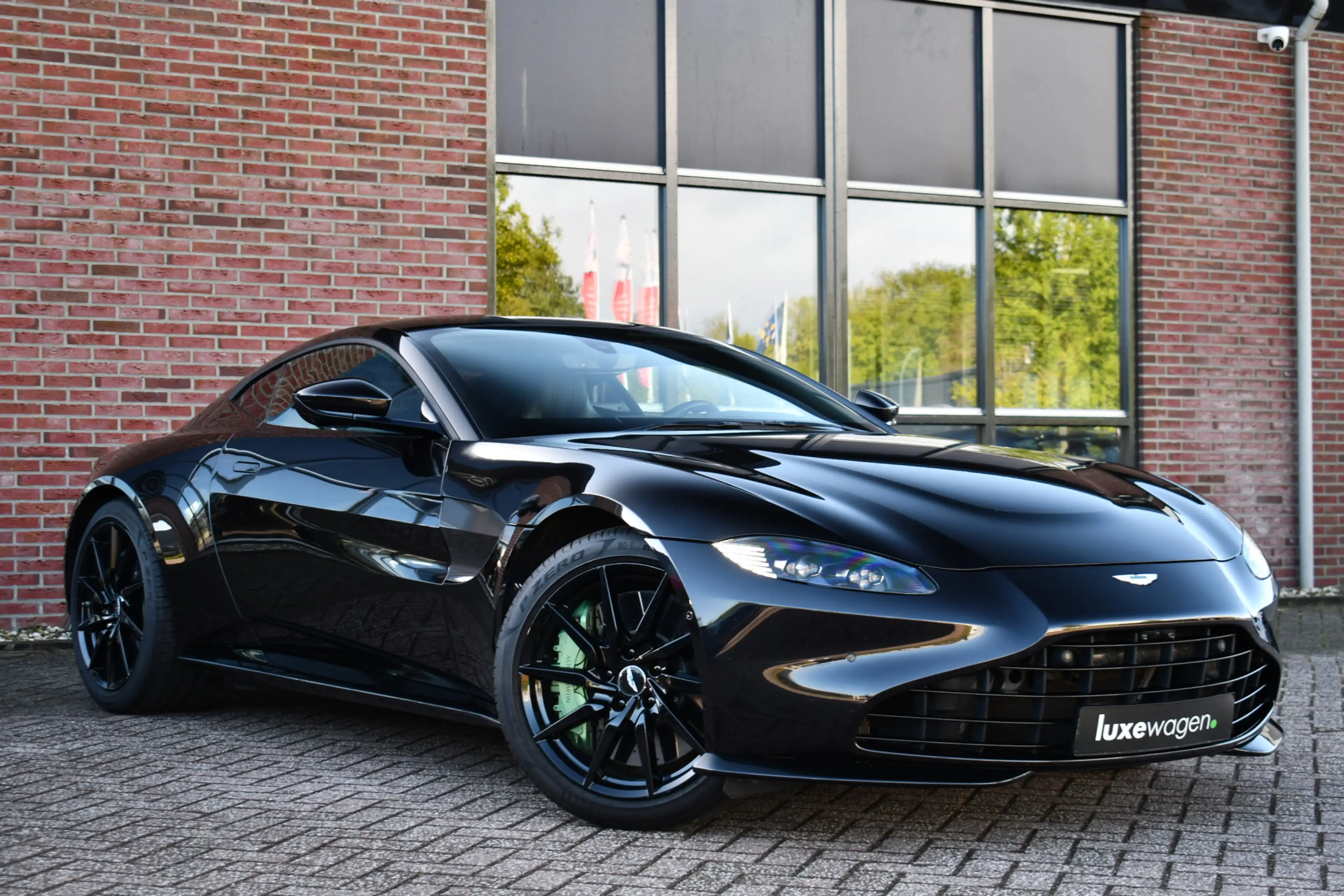 Aston Martin Vantage 4.0 V8 Carbon-ext | Ceramic-brakes | 26dkm — photo 18