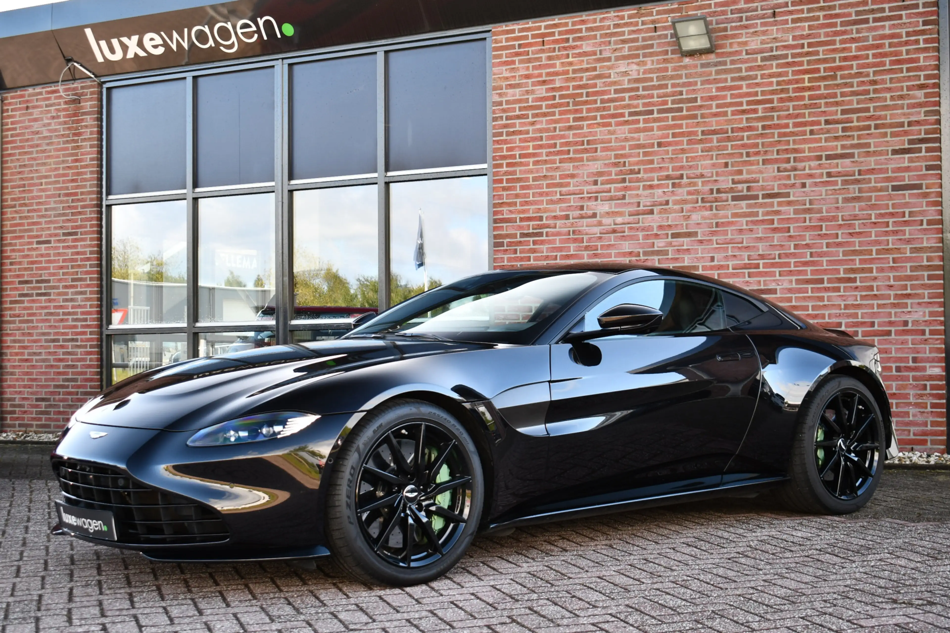 Aston Martin Vantage 4.0 V8 Carbon-ext | Ceramic-brakes | 26dkm — photo 49
