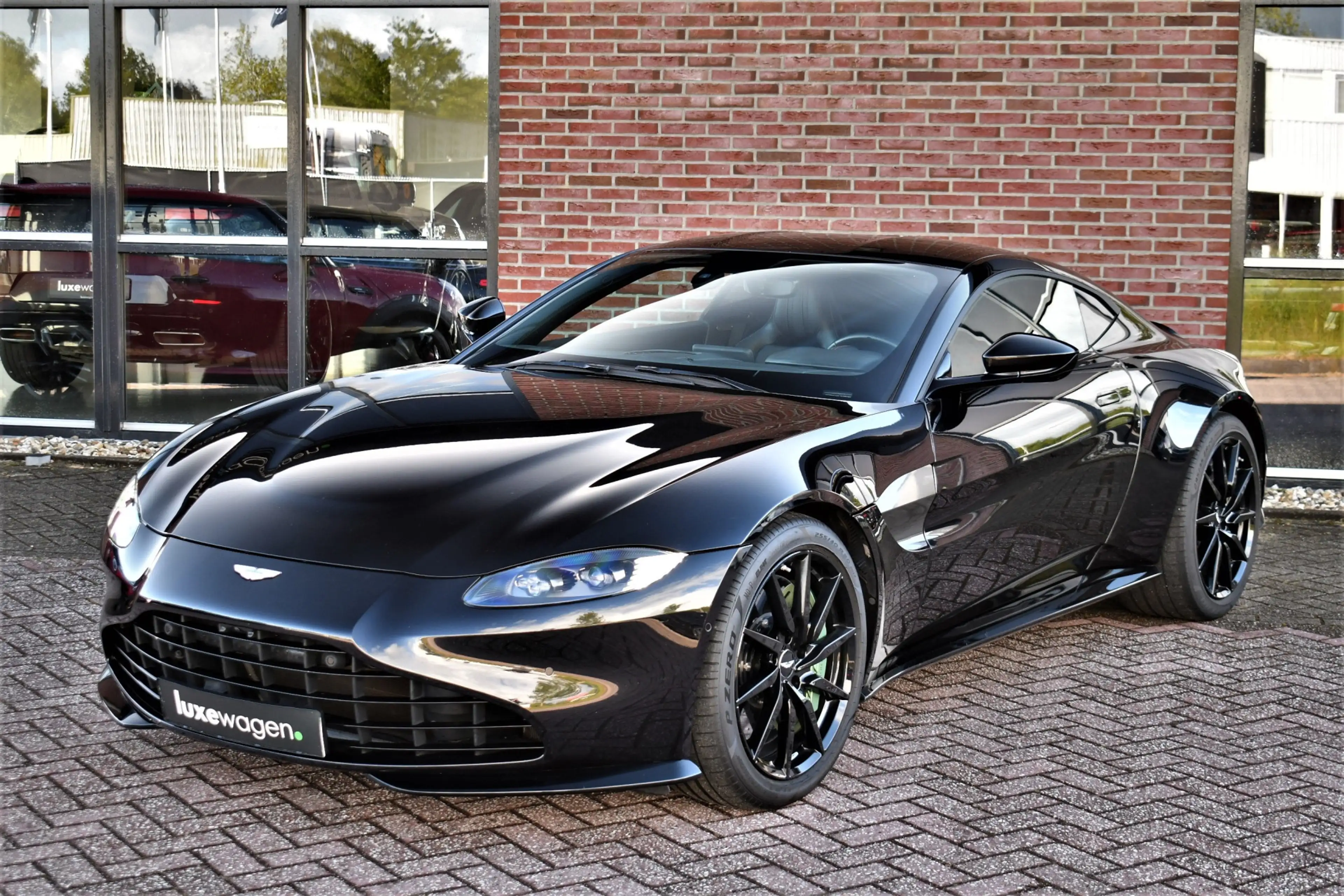 Aston Martin Vantage 4.0 V8 Carbon-ext | Ceramic-brakes | 26dkm — photo 30