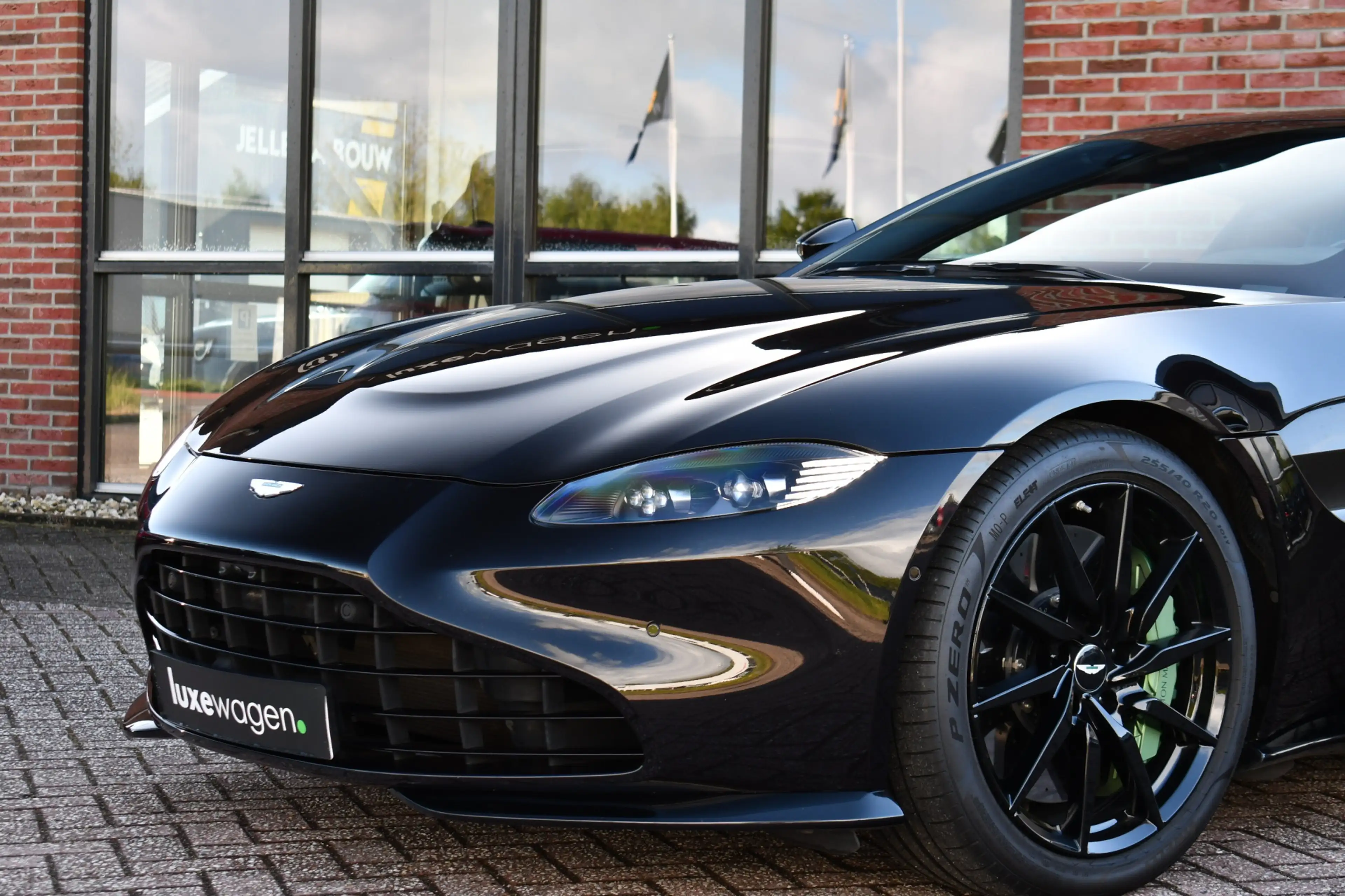 Aston Martin Vantage 4.0 V8 Carbon-ext | Ceramic-brakes | 26dkm — photo 20