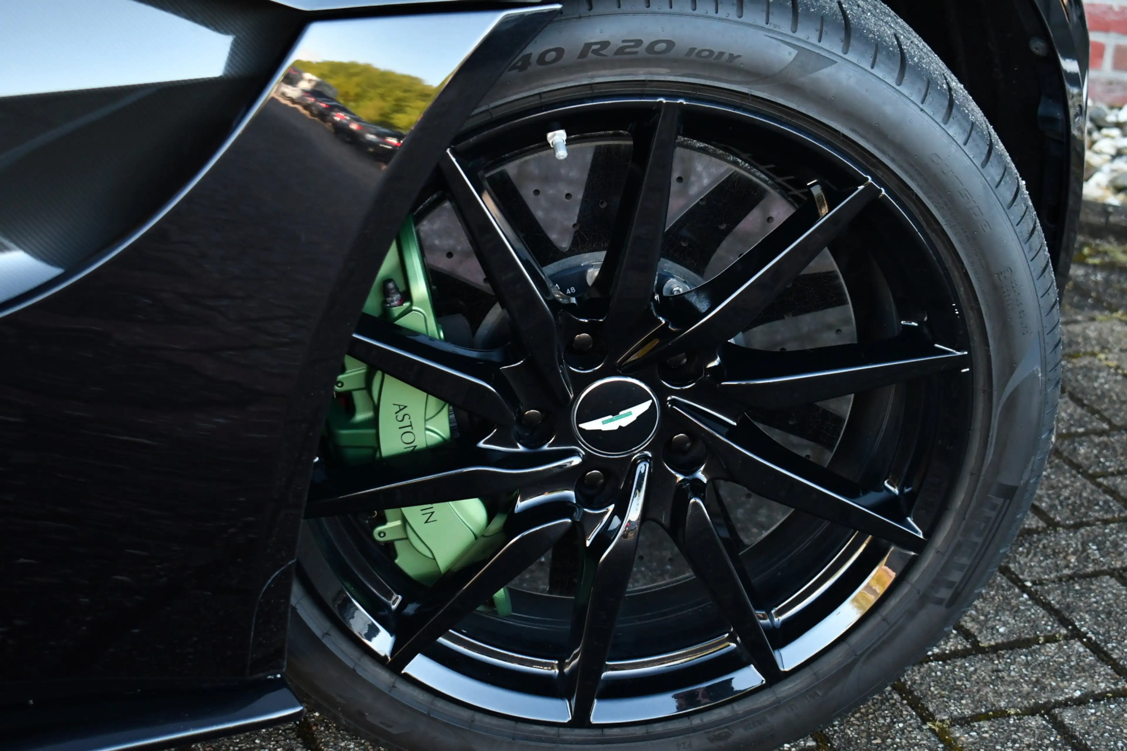 Aston Martin Vantage 4.0 V8 Carbon-ext | Ceramic-brakes | 26dkm — photo 9
