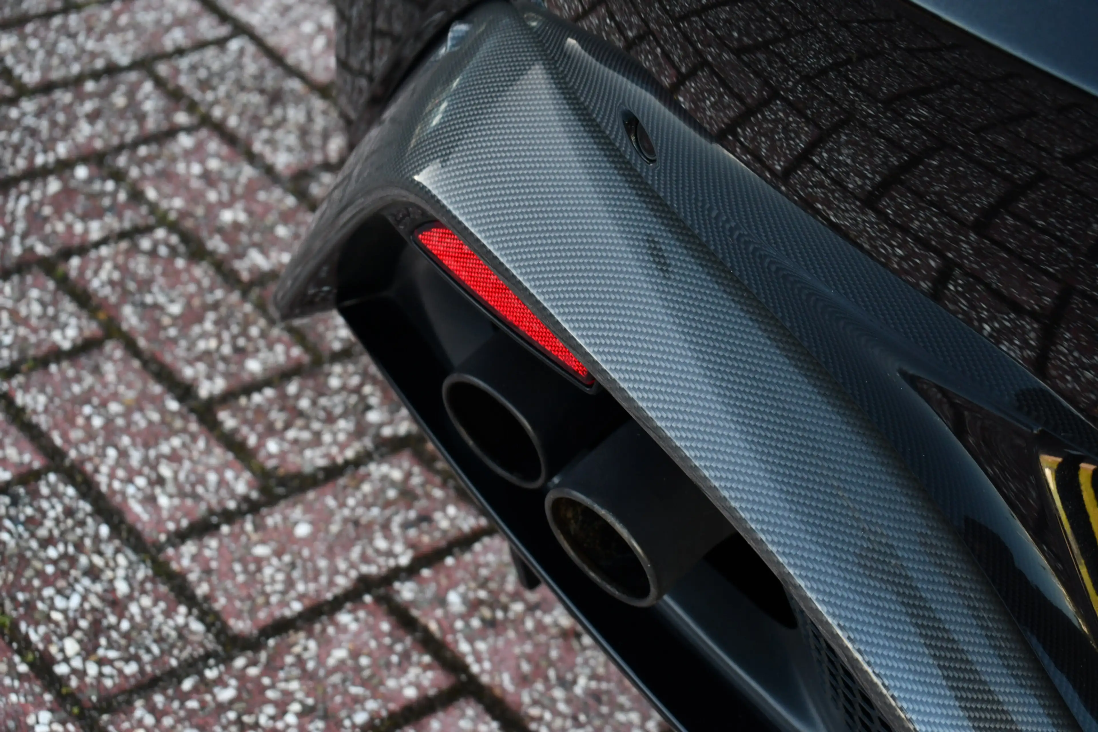 Aston Martin Vantage 4.0 V8 Carbon-ext | Ceramic-brakes | 26dkm — photo 10
