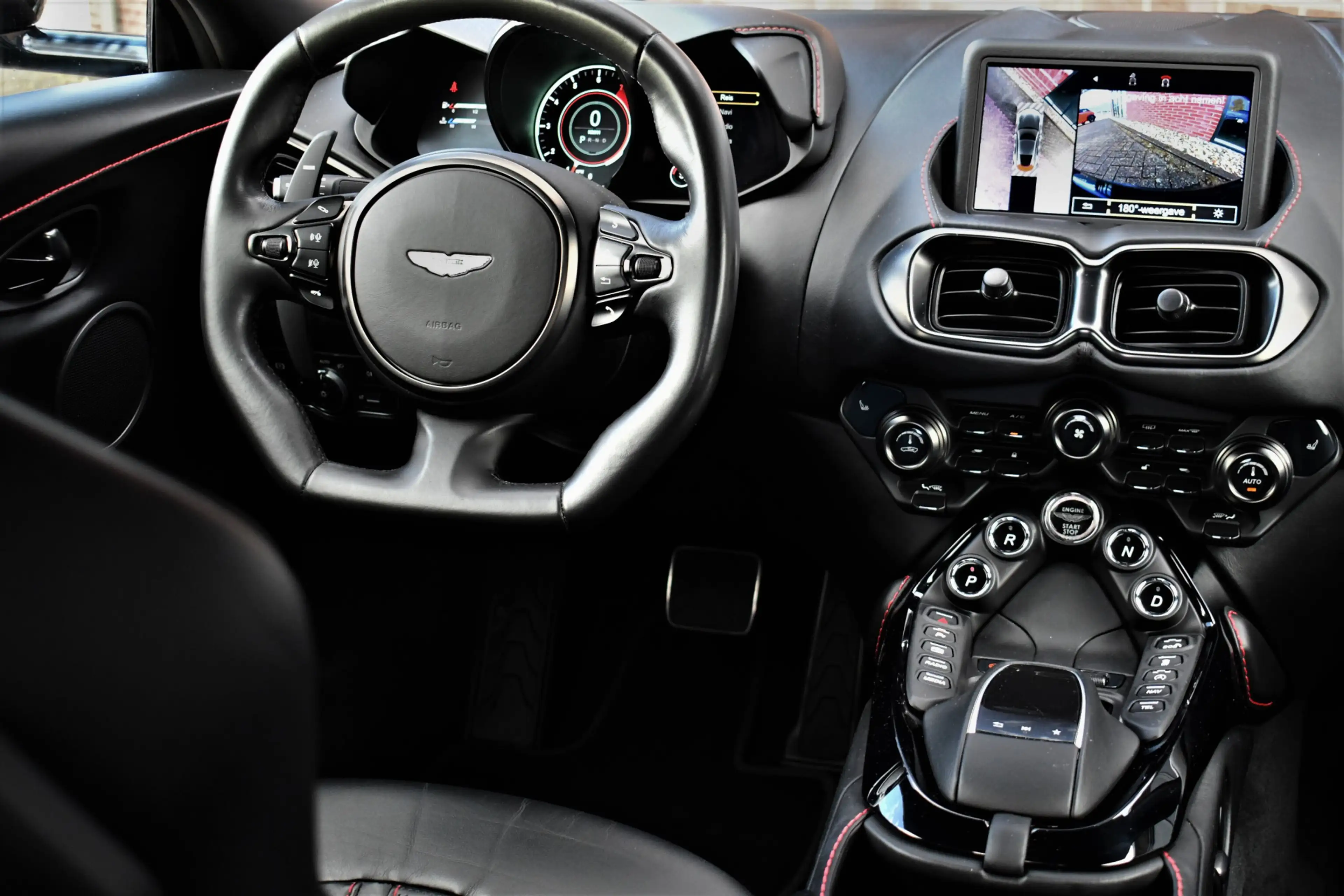 Aston Martin Vantage 4.0 V8 Carbon-ext | Ceramic-brakes | 26dkm — photo 22