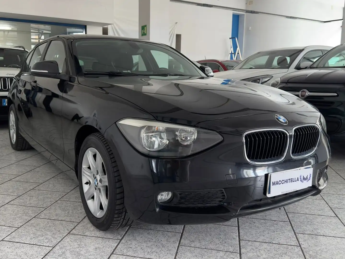 BMW 118 118d 5p Urban Negro - 2